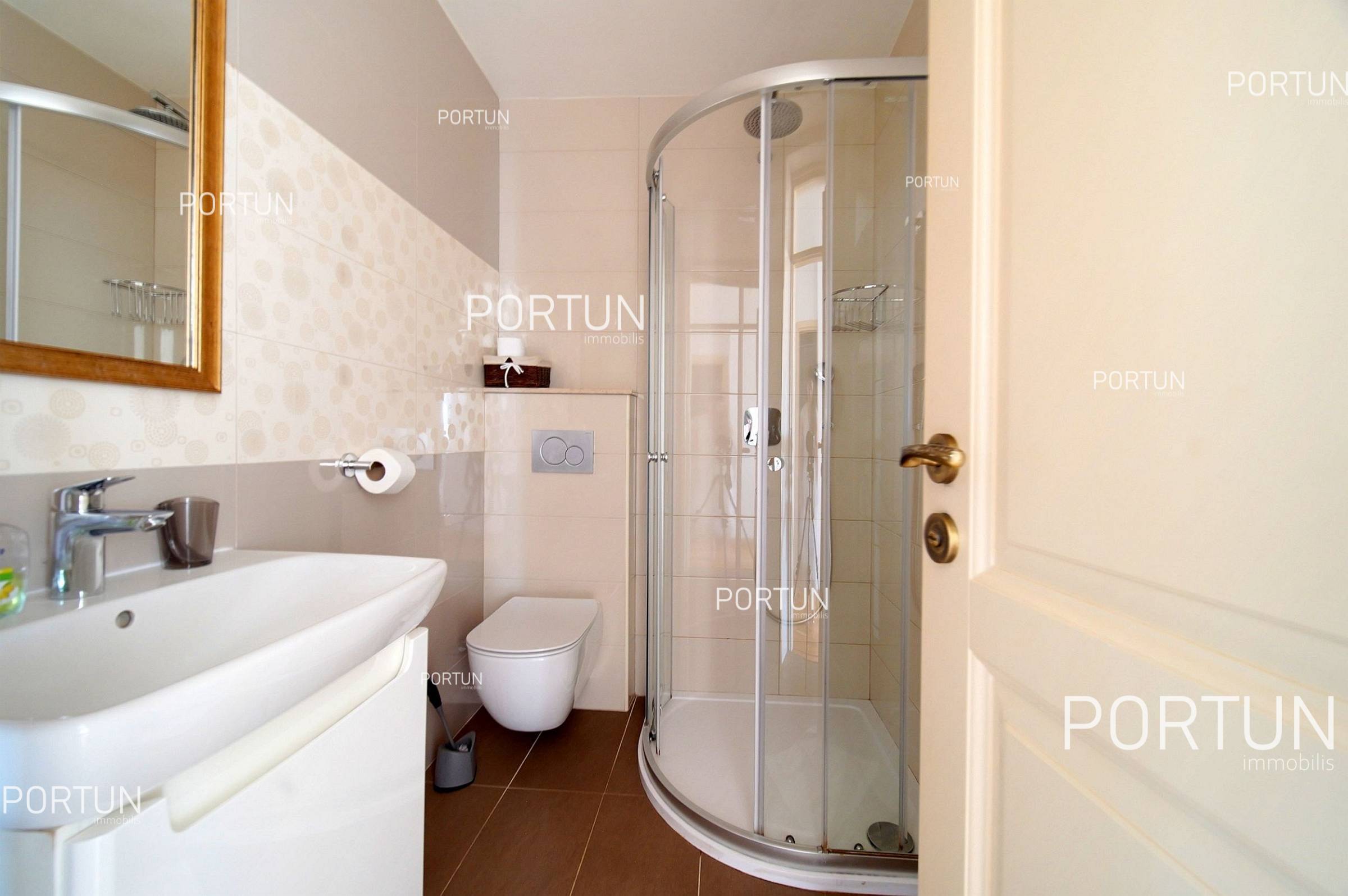 Appartamento in vendita a Rovigno - 10658 - 08
