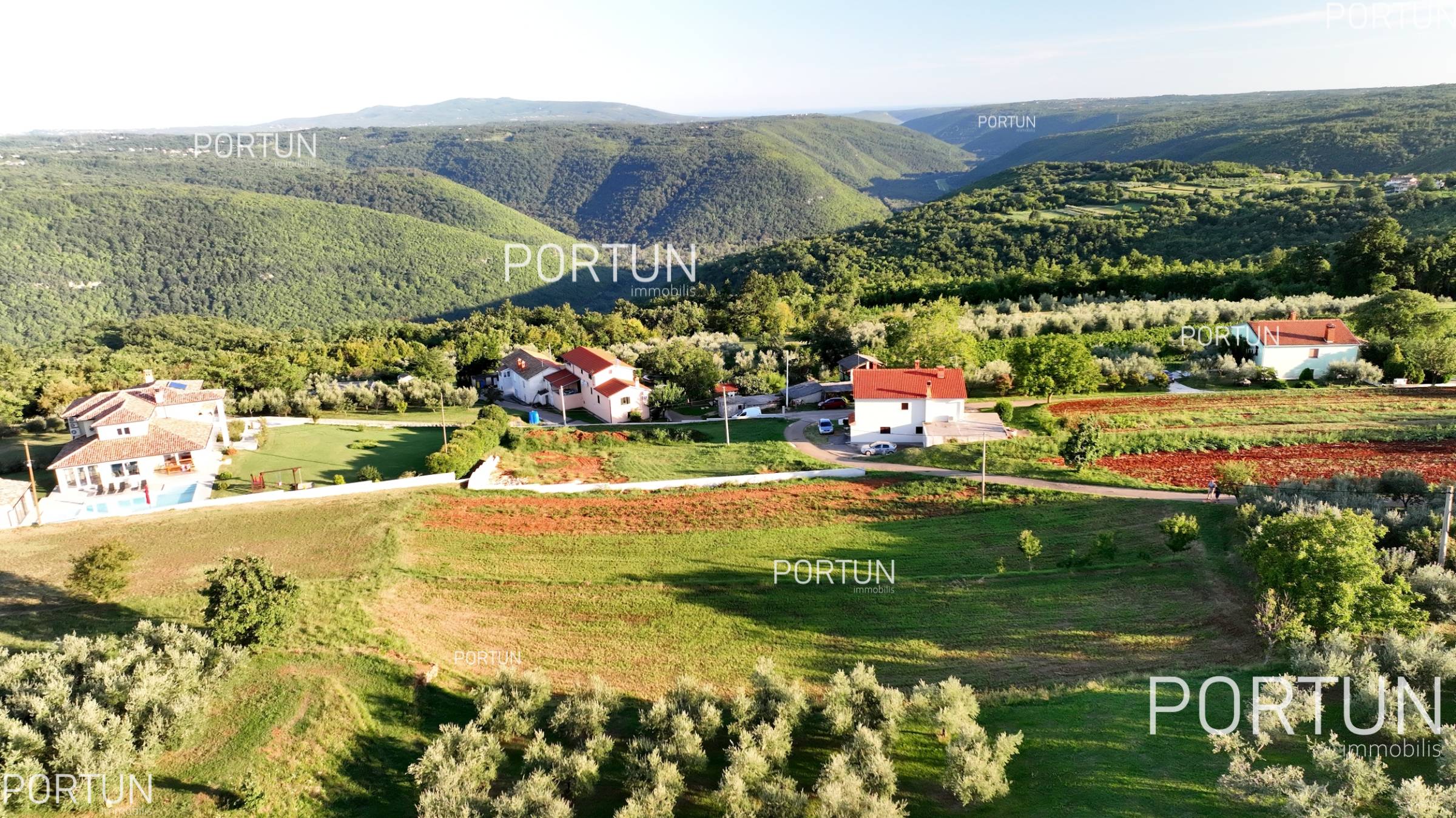 Građevinsko zemljište u okolici Barbana 2