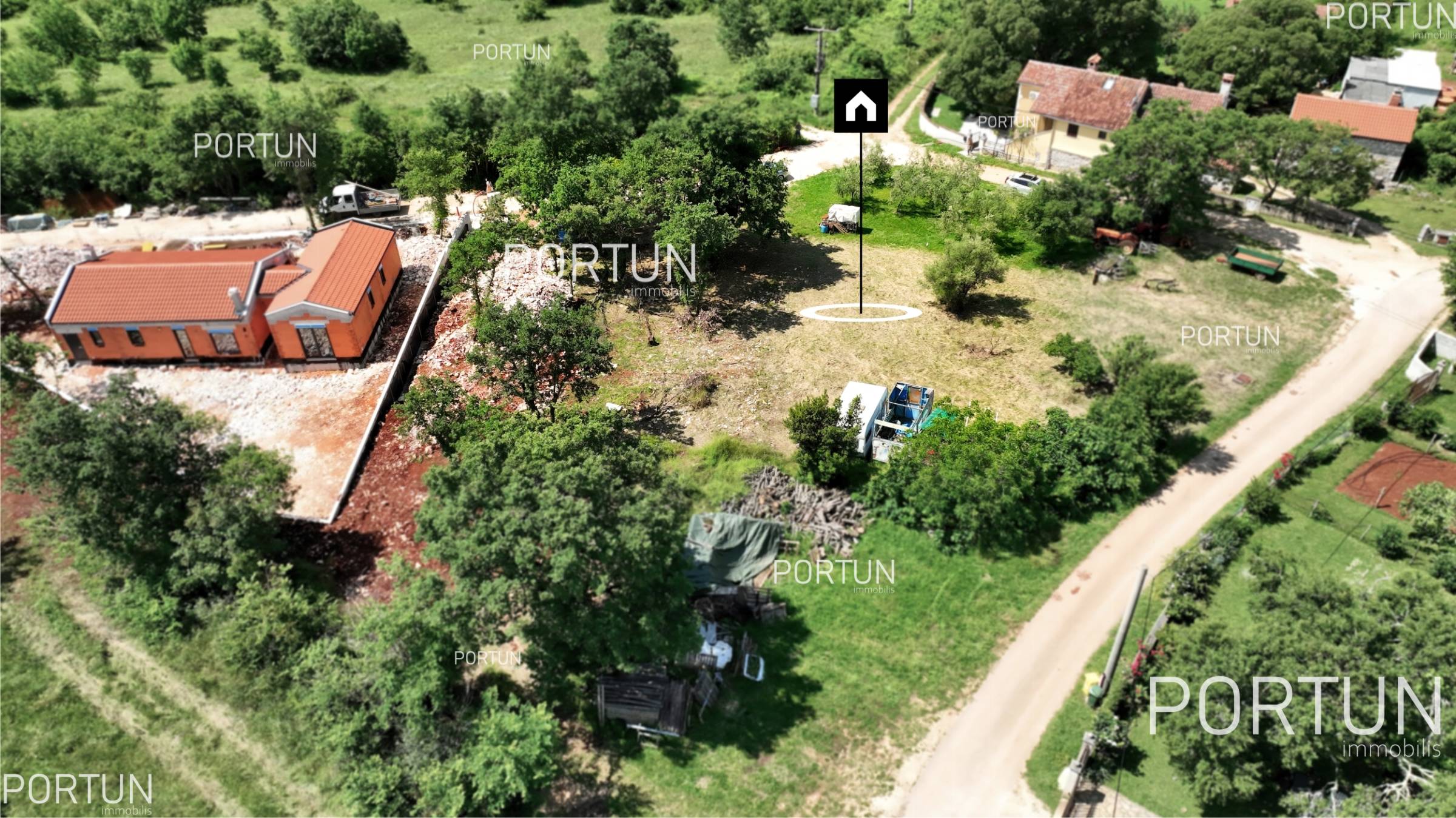 Poreč, land with a building permit	 1