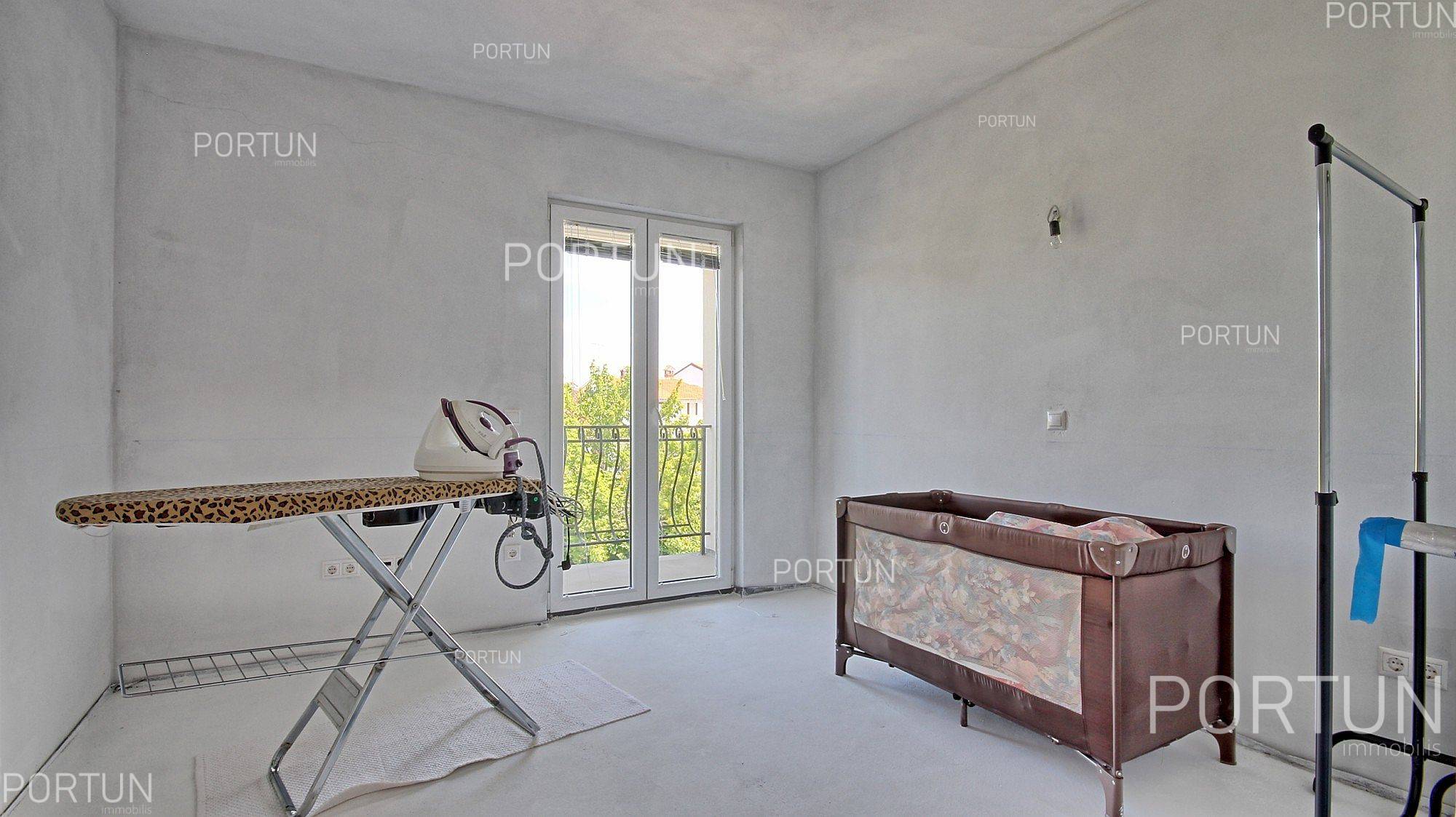 Квартира на продаж у Ровінь - 10256 - 07