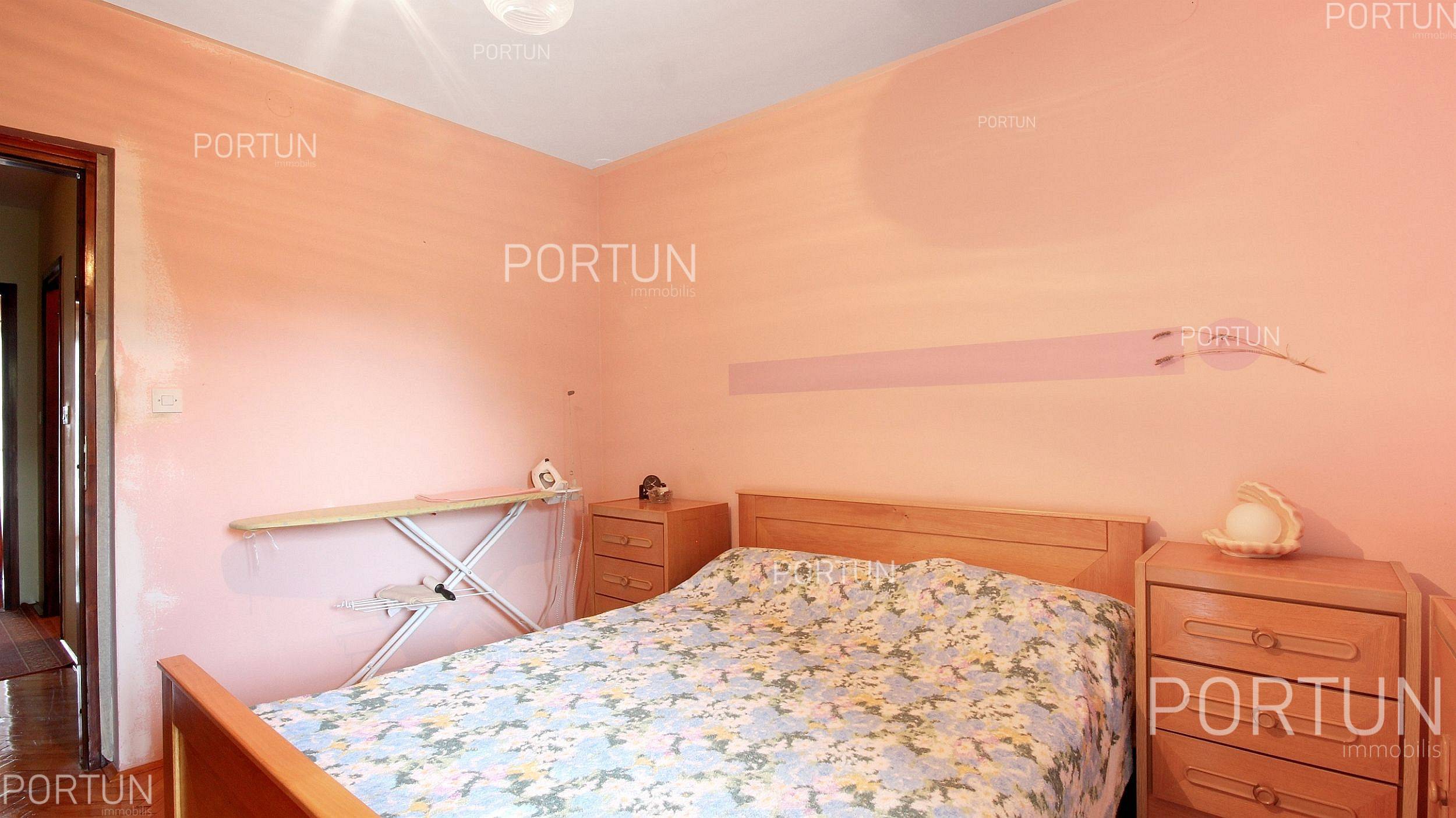 Квартира на продаж у Ровінь - 10400 - 04