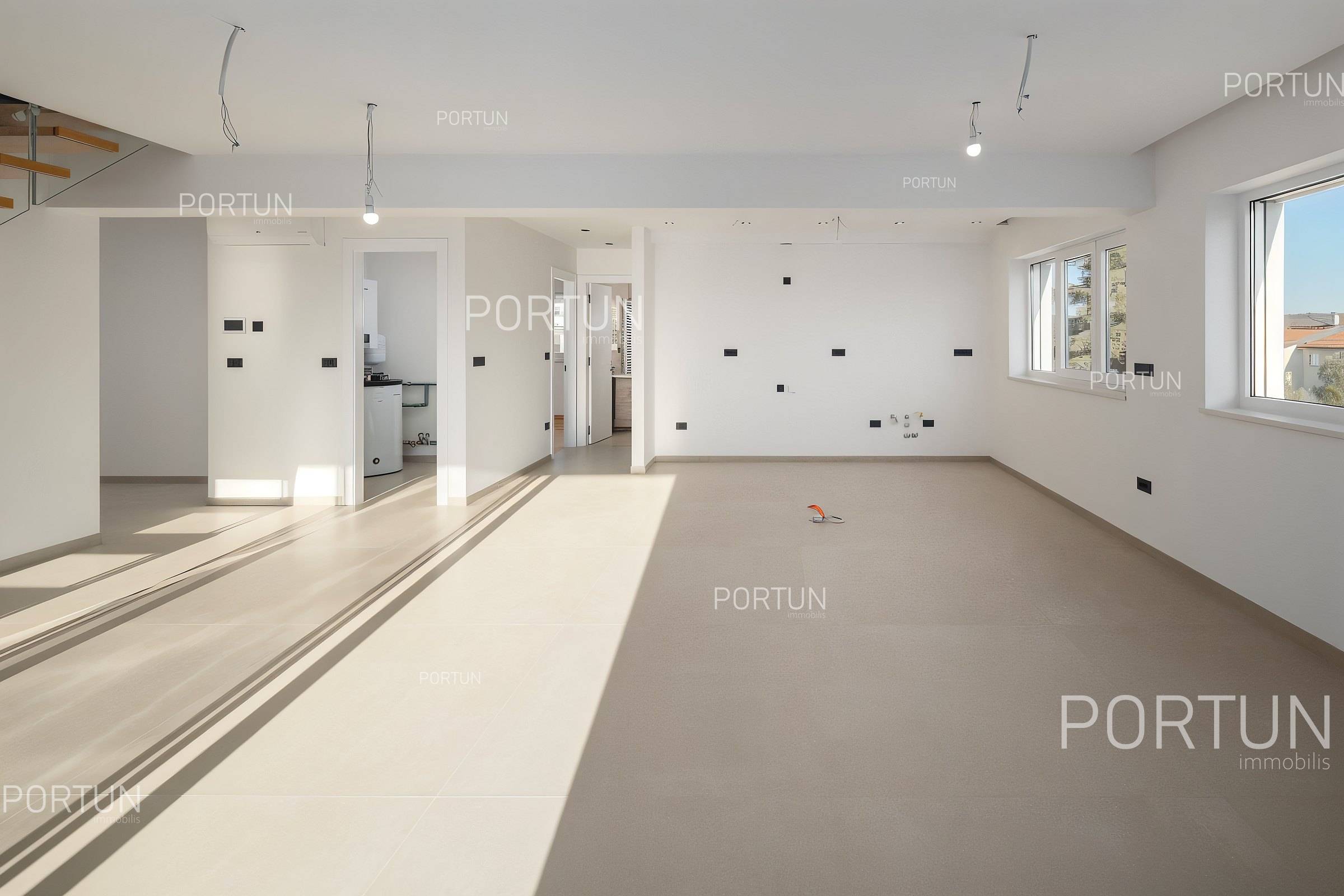 Квартира на продаж у Ровінь - 10621 - 03