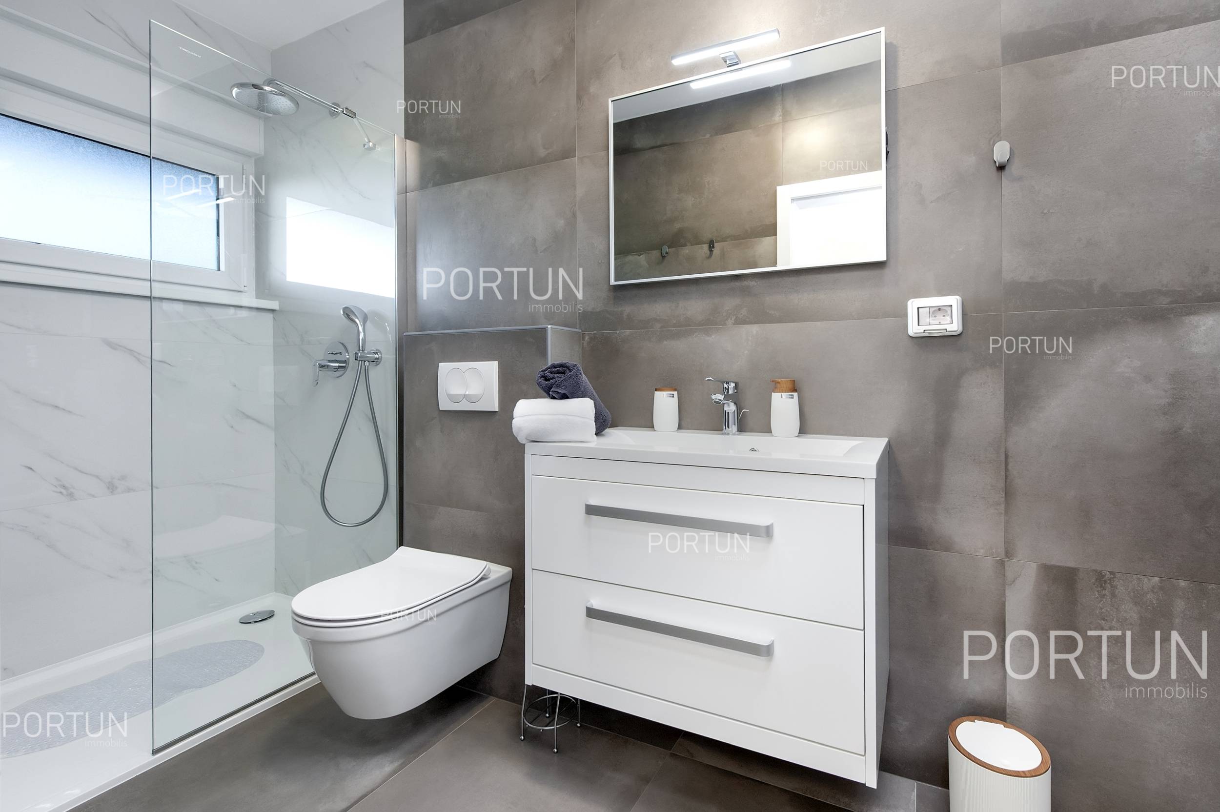 Квартира на продаж у Ровінь - 10687 - 03