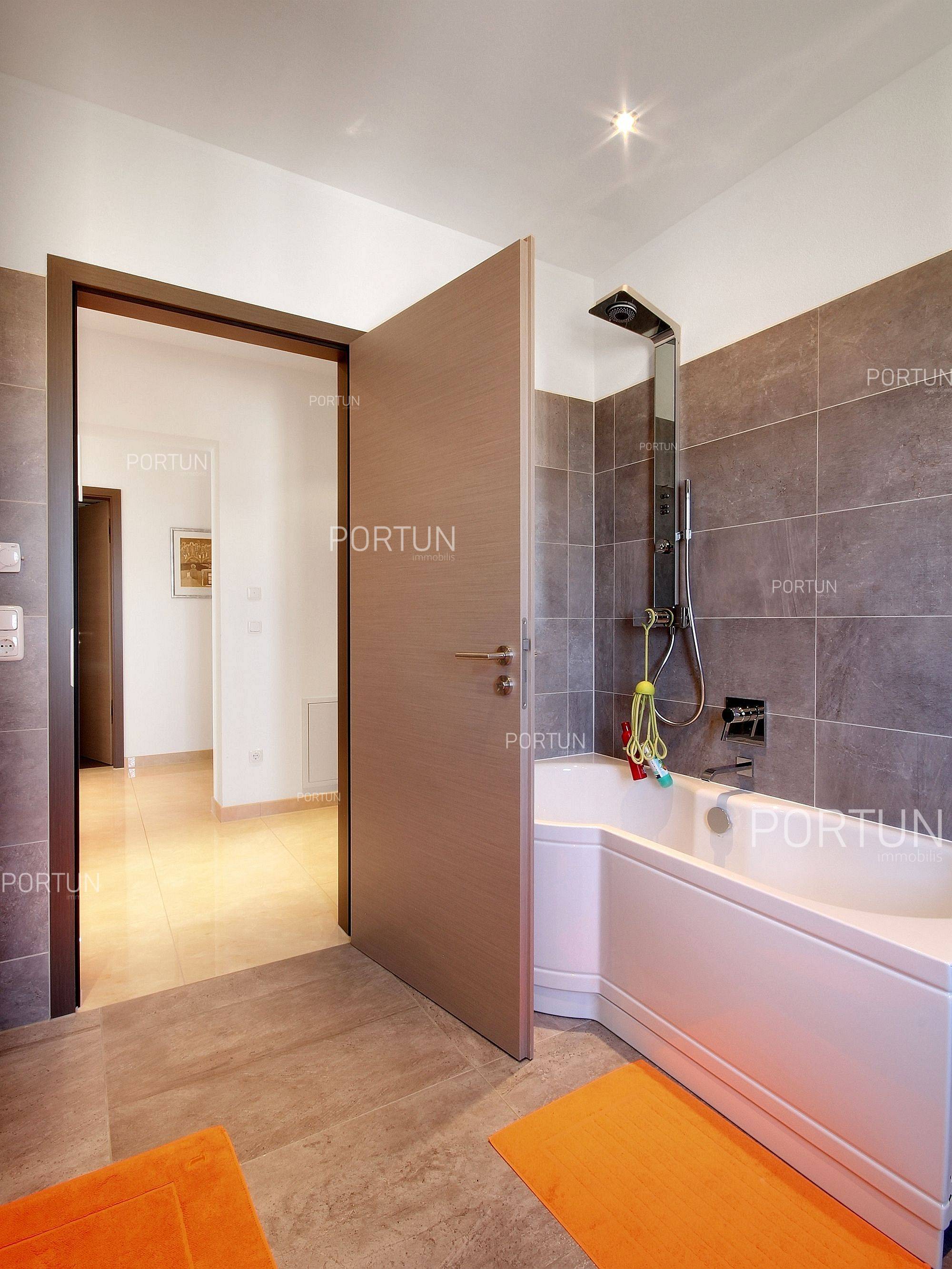 Casa in vendita a Rovigno - 20299 - 09