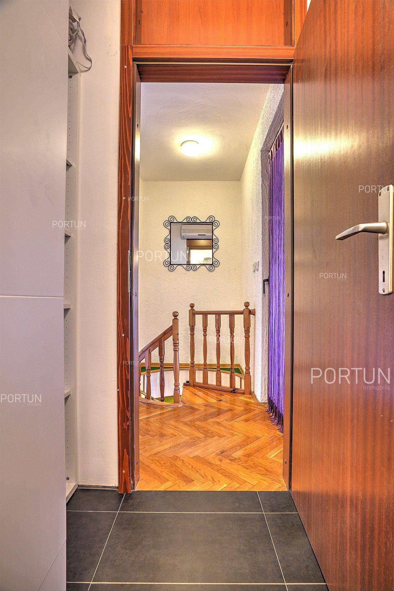 Будинок на продаж у Ровінь - 20589 - 08