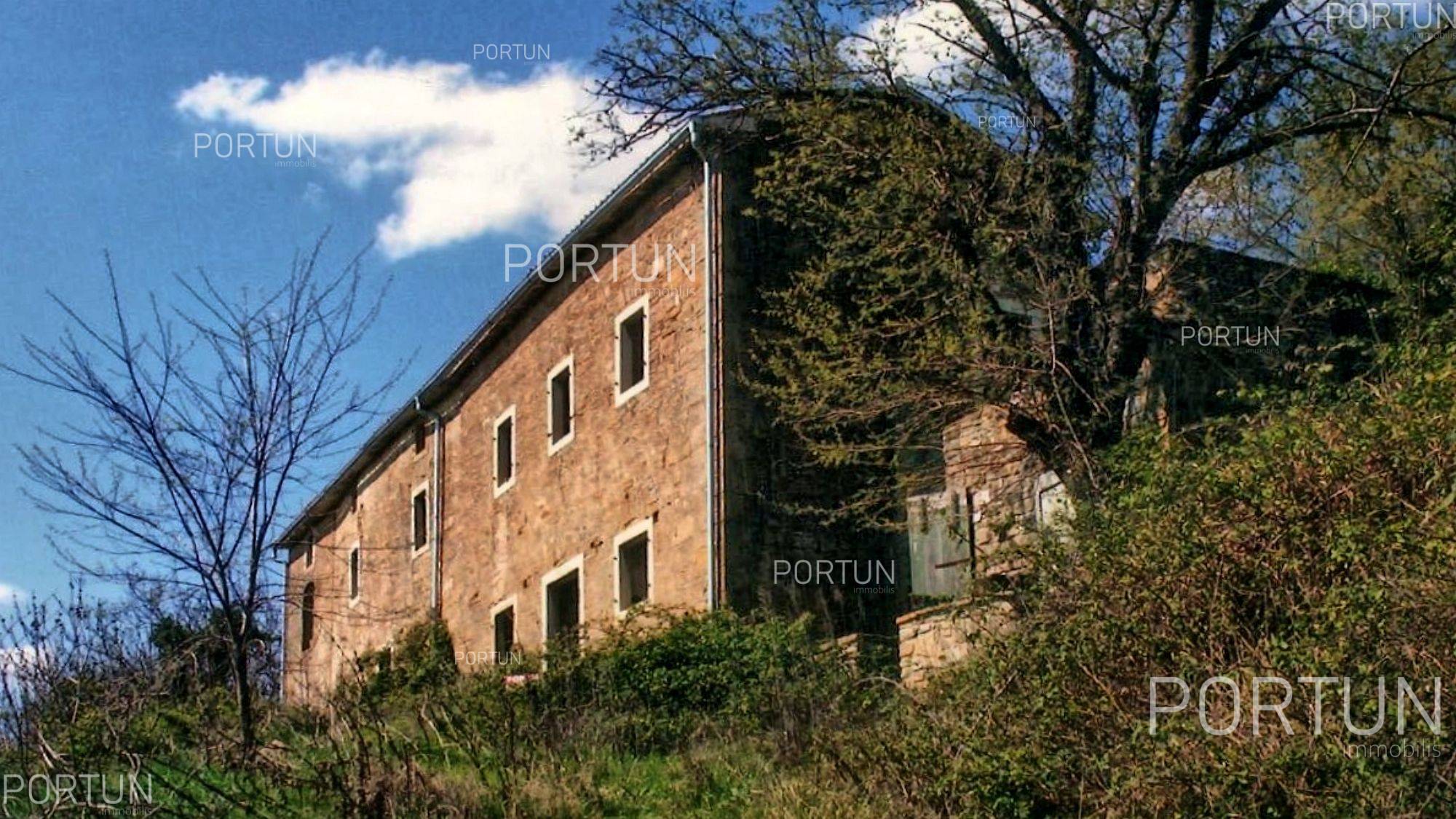 Будинок на продаж у Опрталь - 20635 - 04