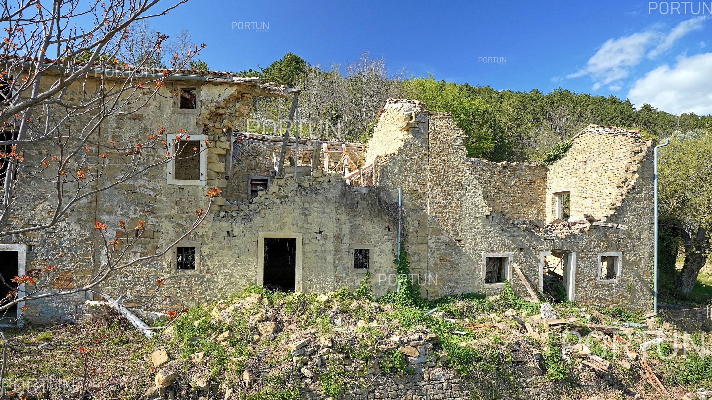 Будинок на продаж у Опрталь - 20635 - 09