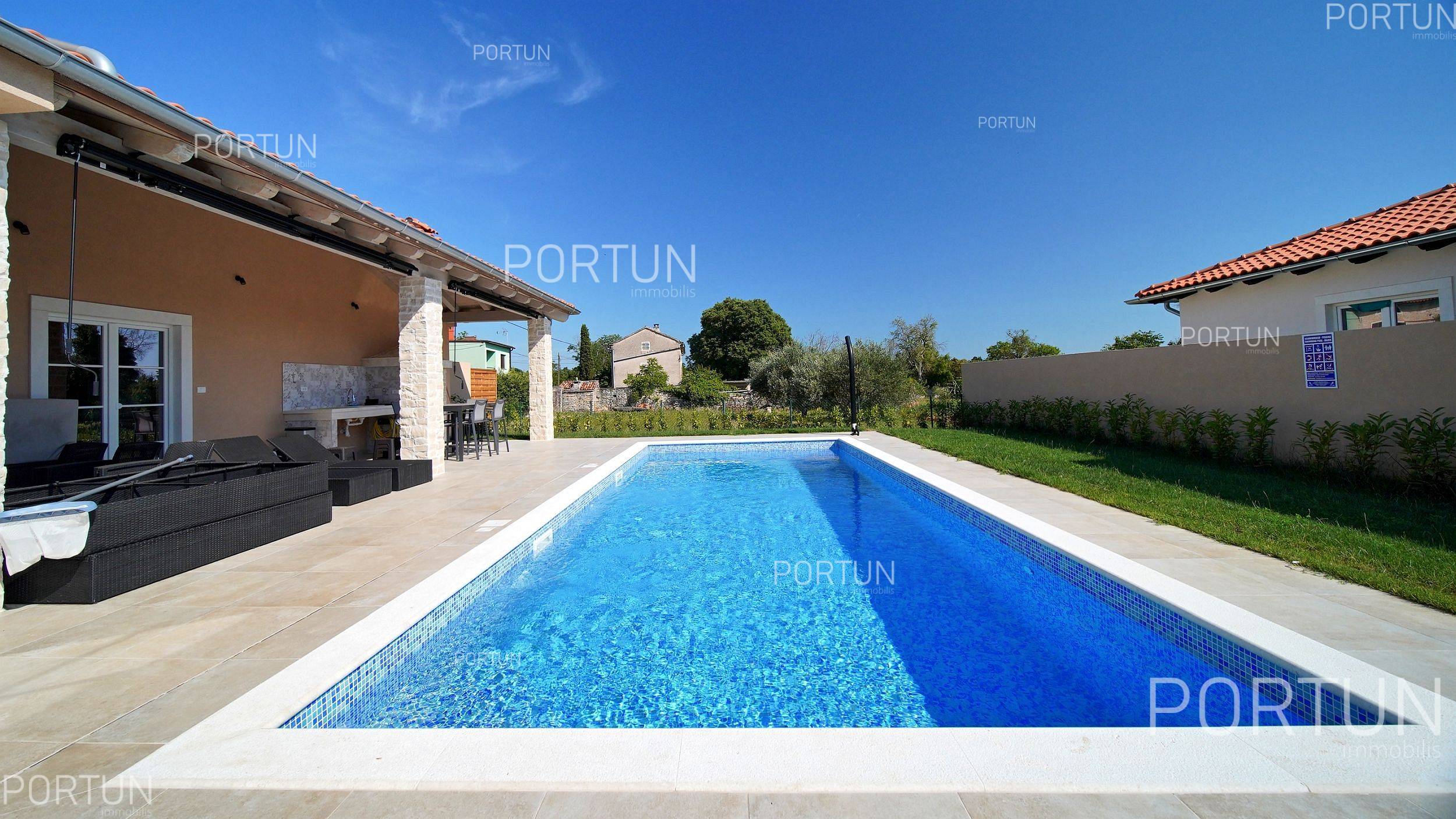 Haus zum Verkauf in  Rovinj - 20676 - 07