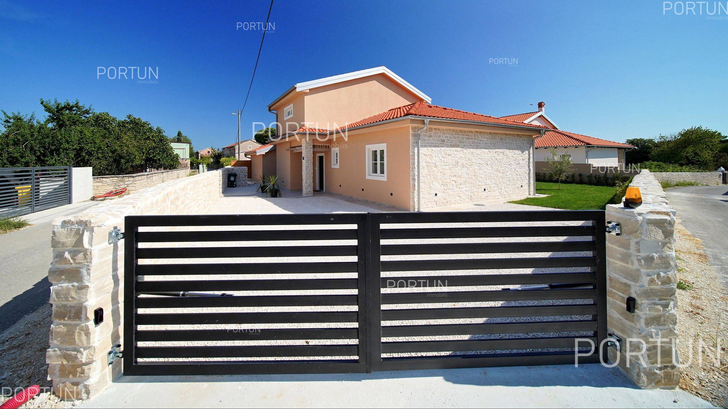 Haus zum Verkauf in  Rovinj - 20676 - 11