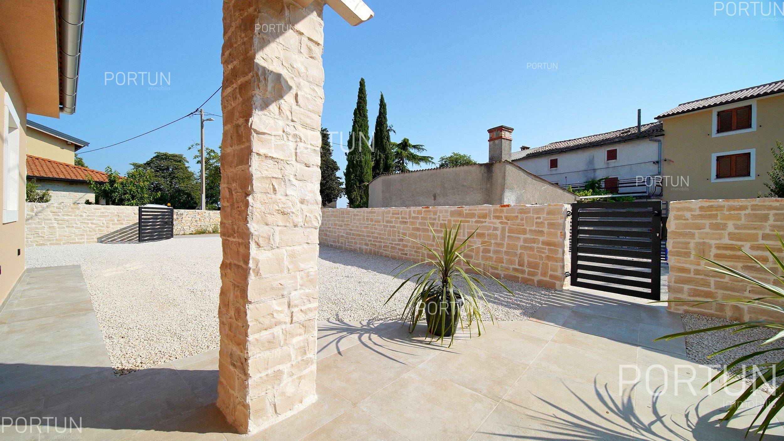 Haus zum Verkauf in  Rovinj - 20676 - 12