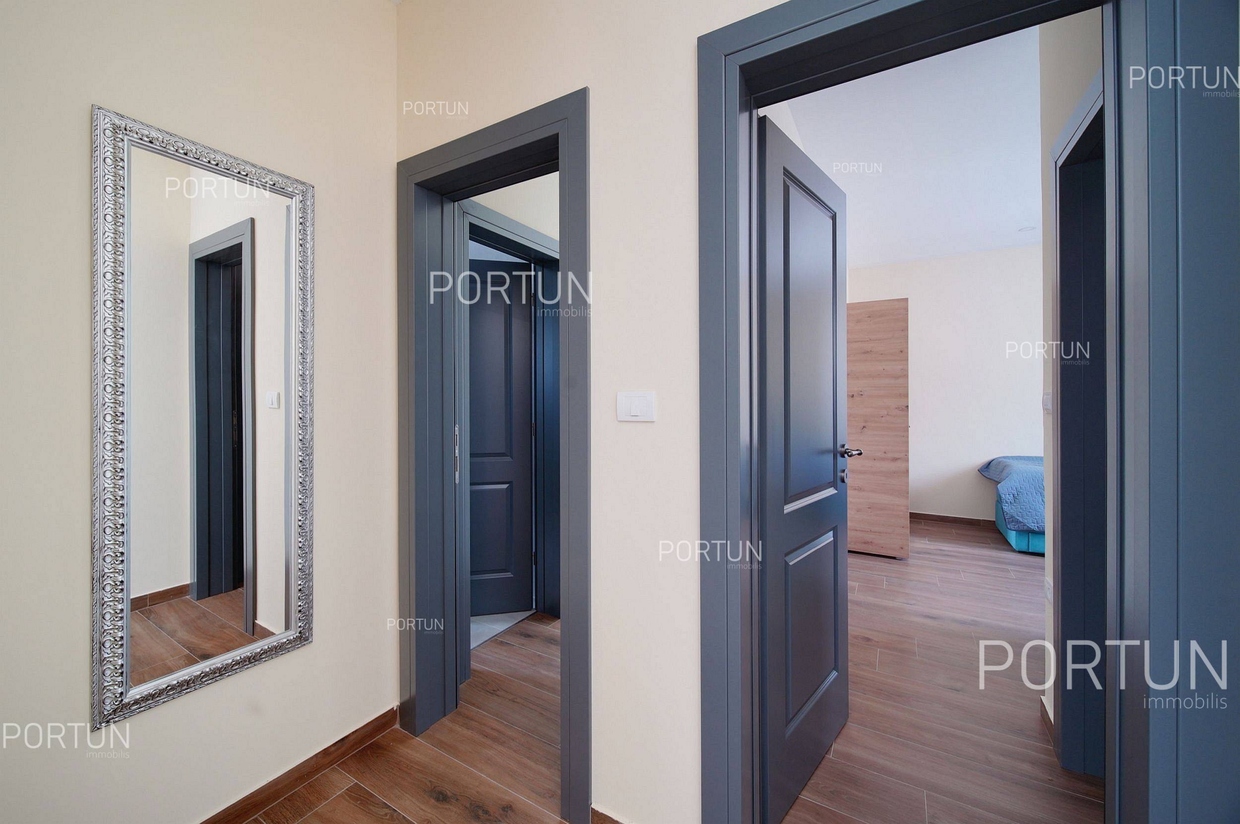Haus zum Verkauf in  Rovinj - 20676 - 07