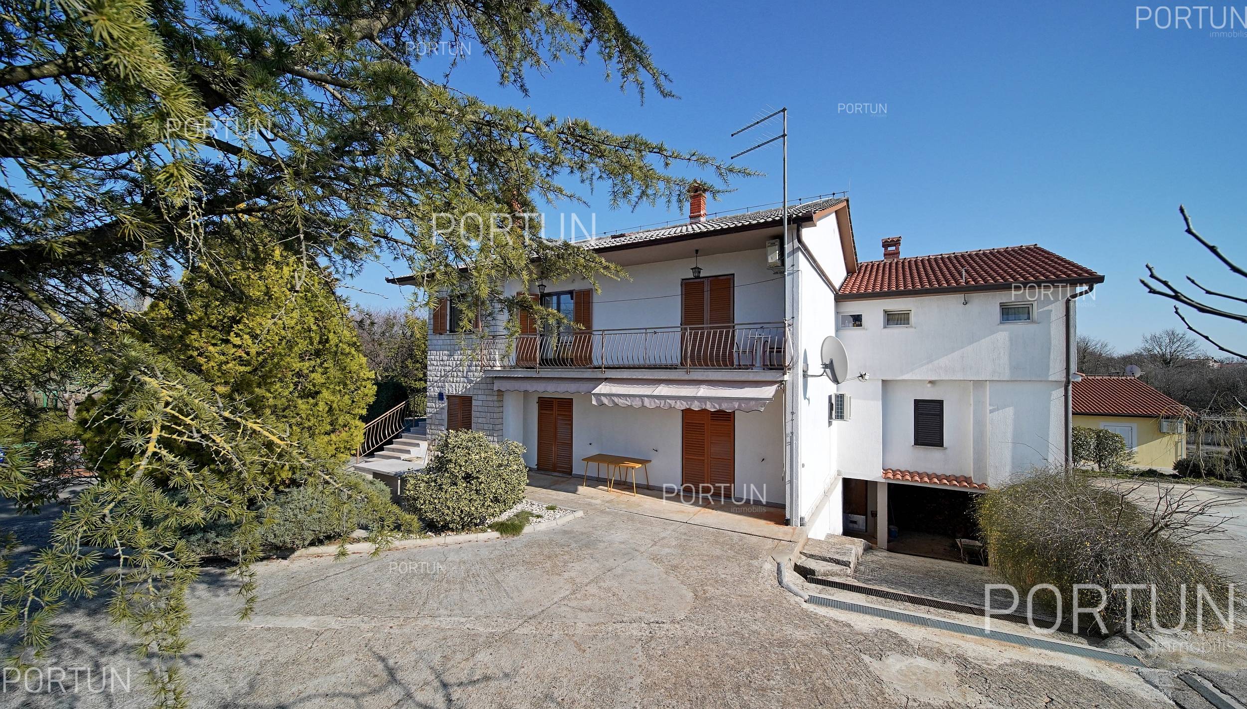 House for Sale in Žminj - 20690 - 05