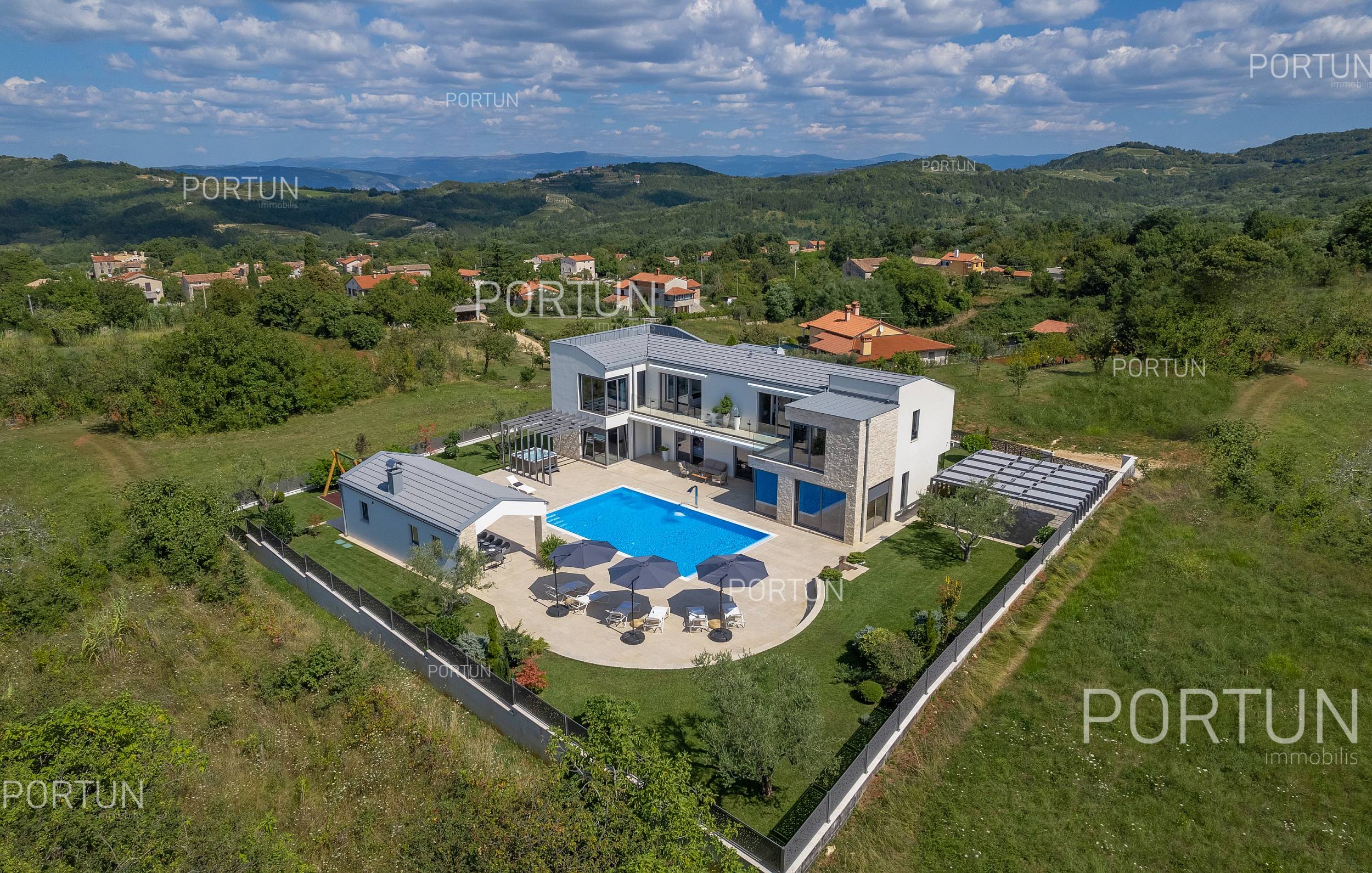 Kuća na prodaju Motovun - 20734 - 04