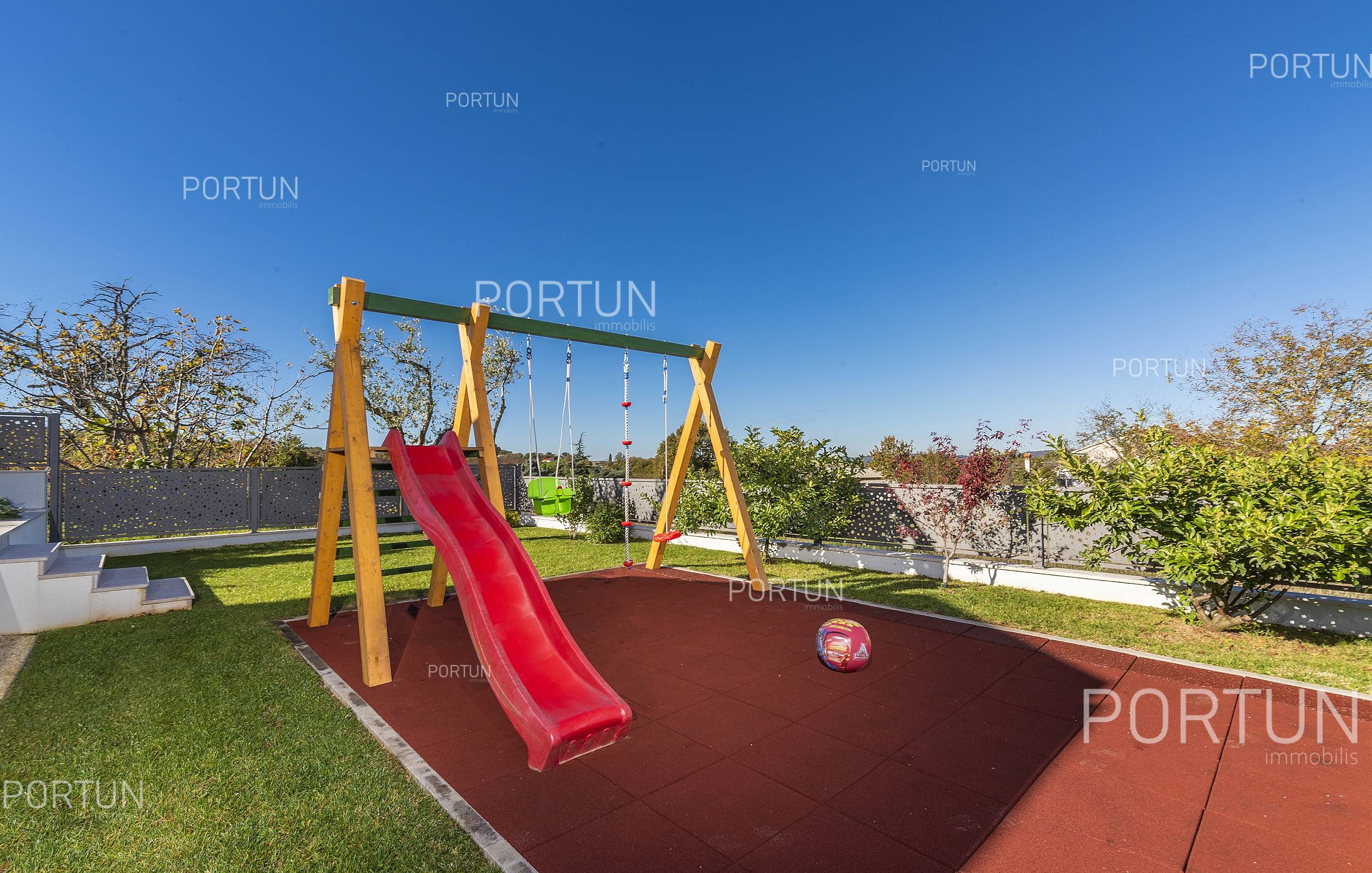 Kuća na prodaju Motovun - 20734 - 02