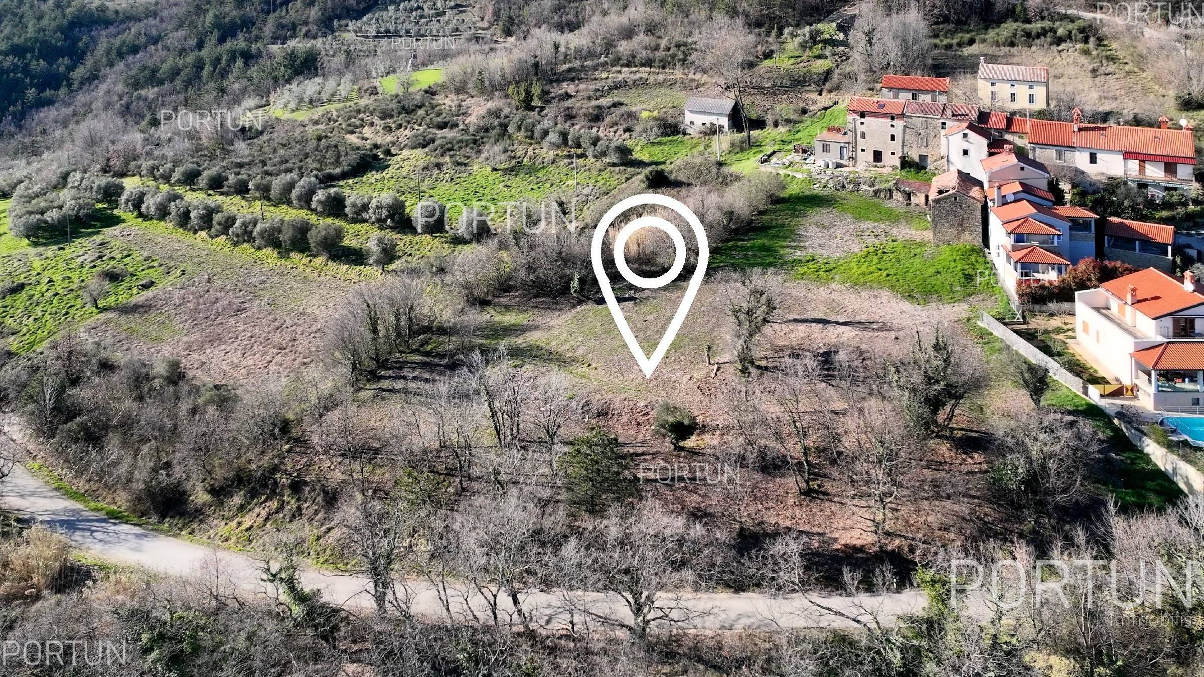 Grundstück zum Verkauf in Grožnjan - 40441 - 04