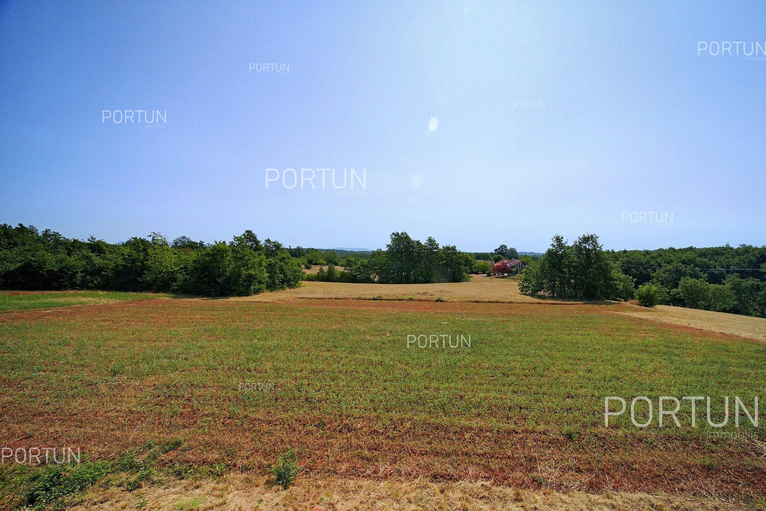 Grundstück zum Verkauf in Žminj - 40478 - 03