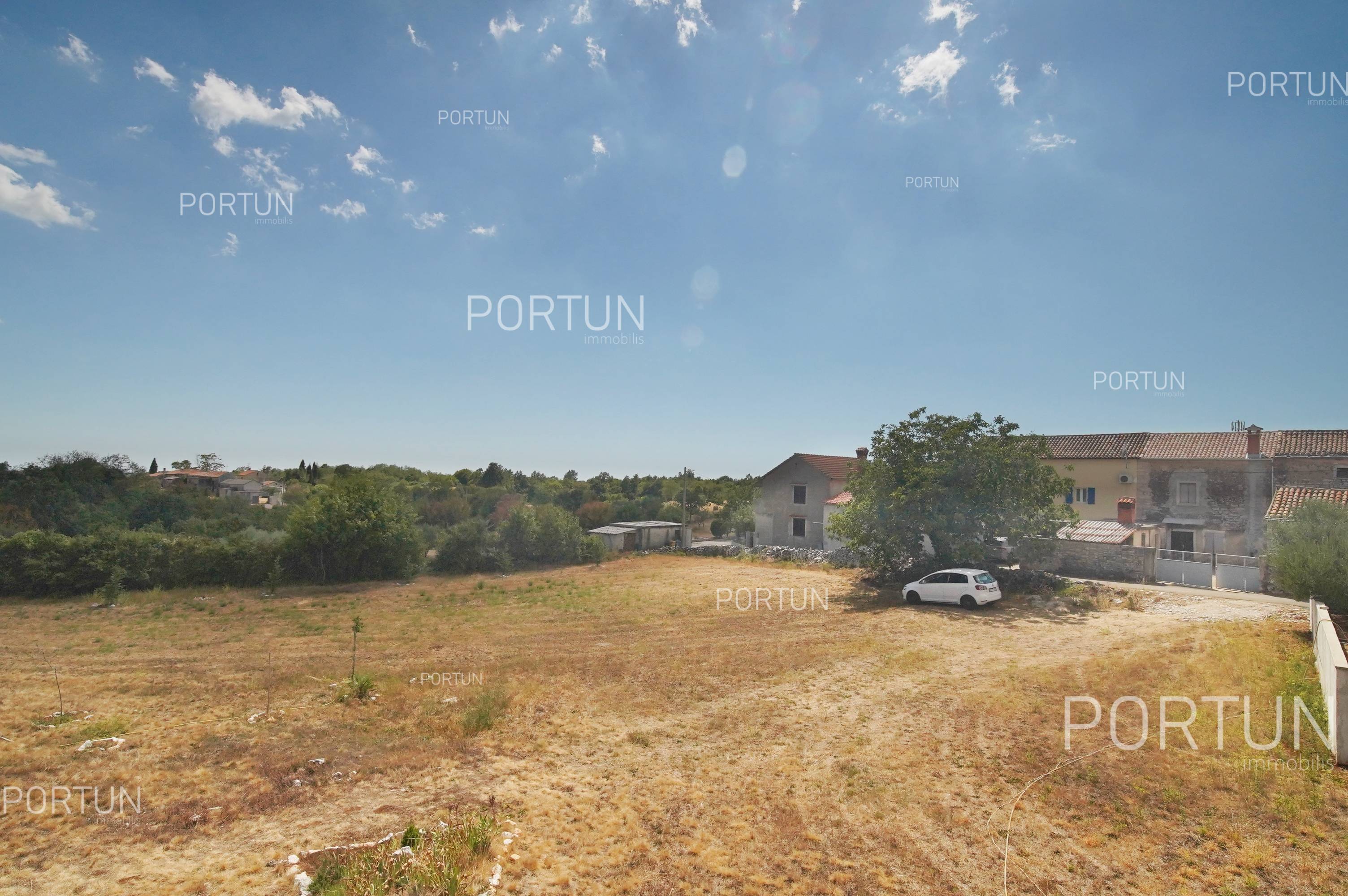 Plot of land for Sale in Žminj - 40483 - 04
