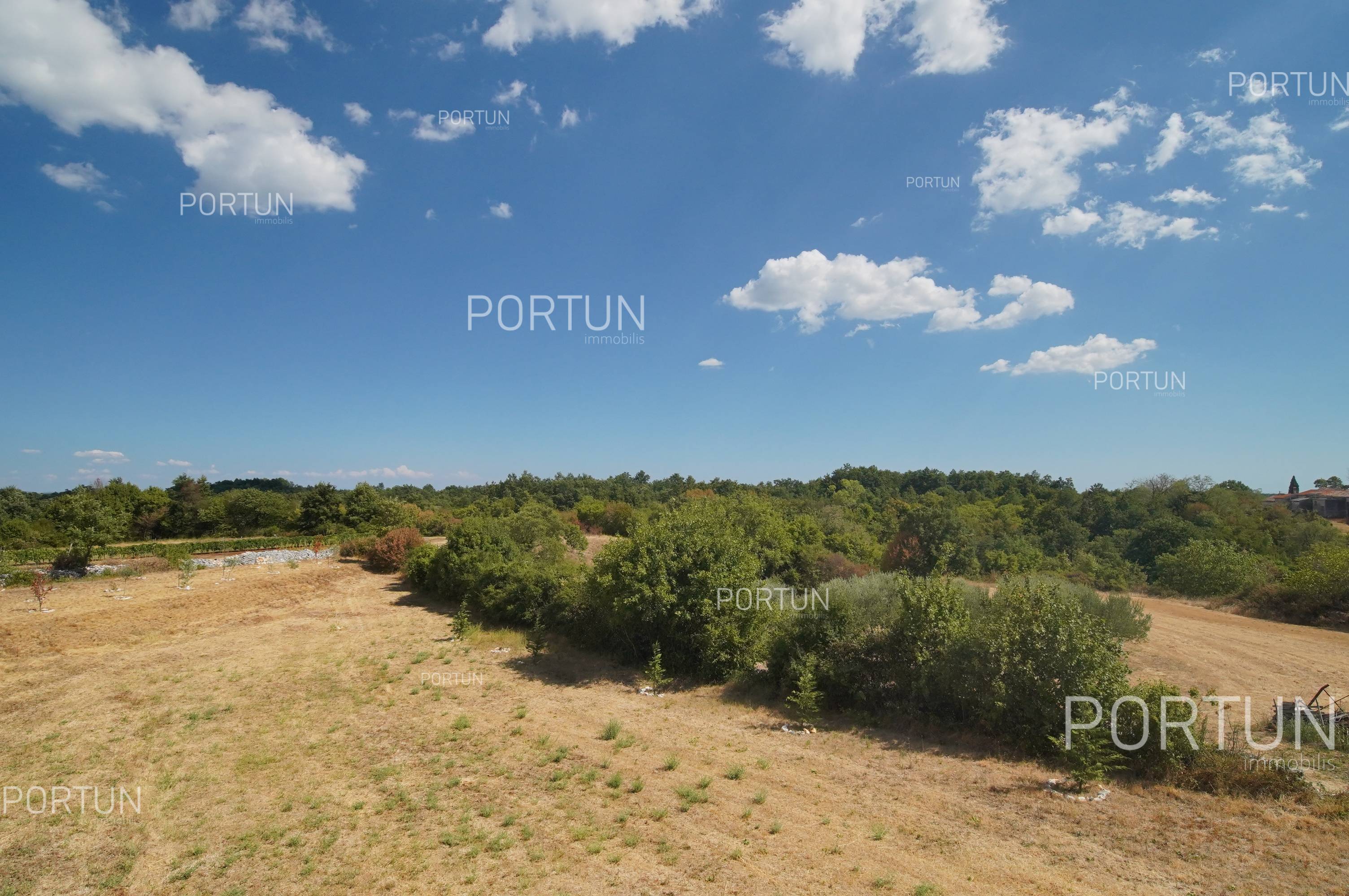 Plot of land for Sale in Žminj - 40483 - 06