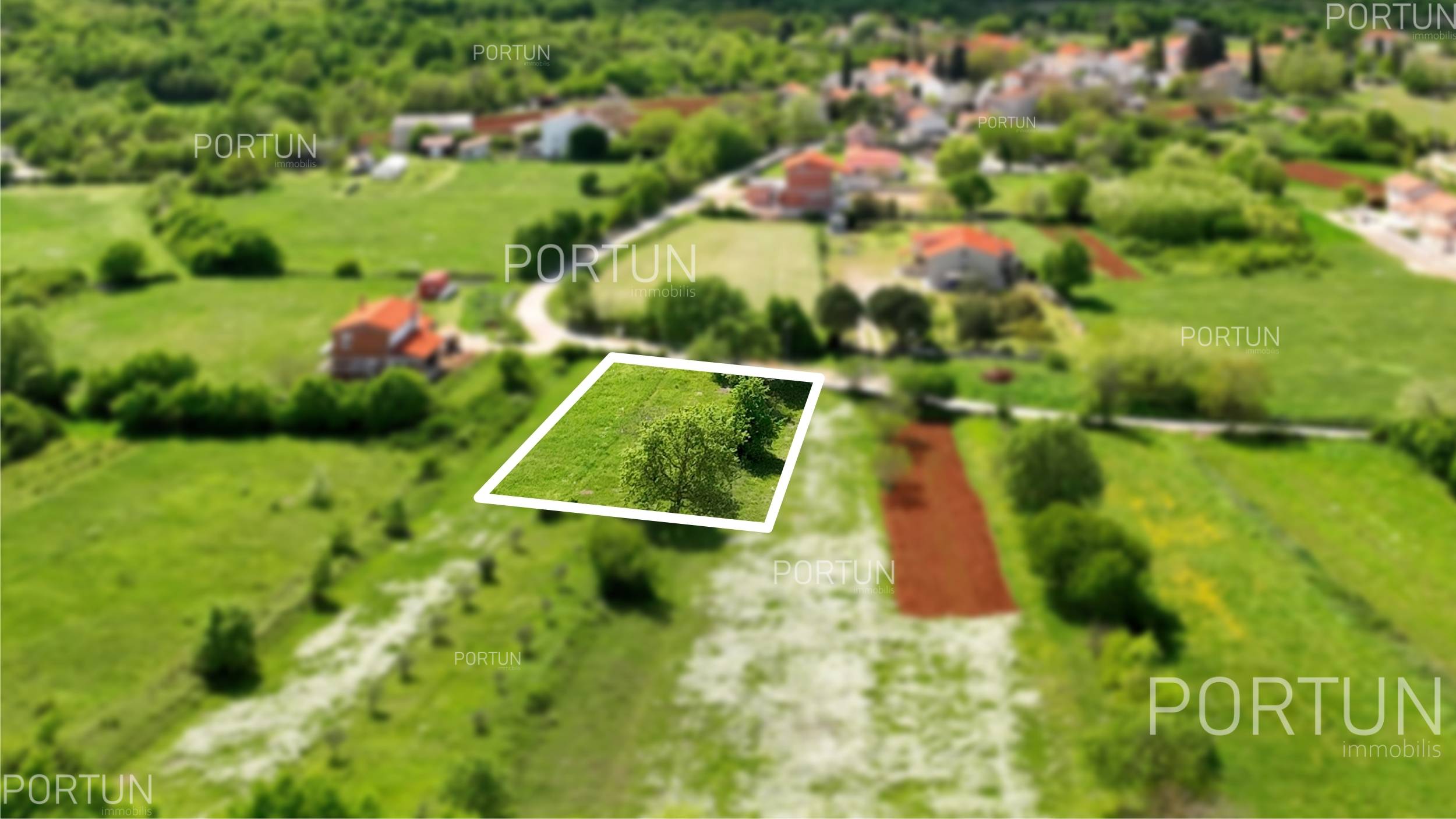 Plot of land for Sale in Kanfanar - 40549 - 03