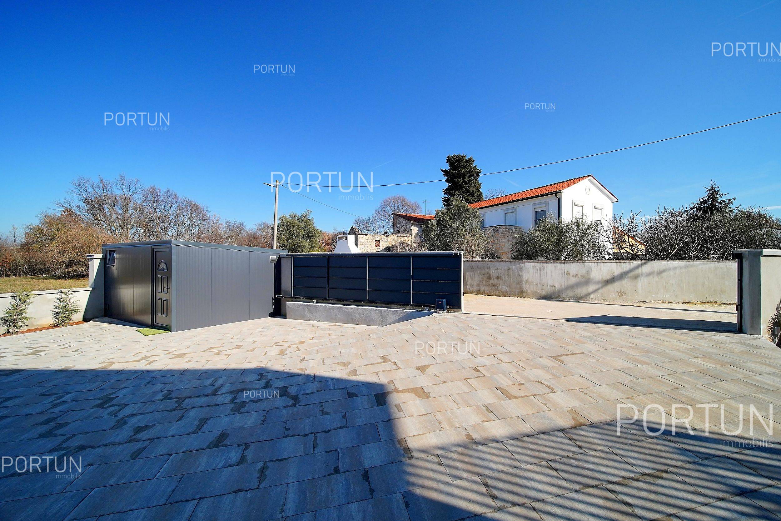 Haus zum Verkauf in  Sveti Lovreč - 20828 - 09