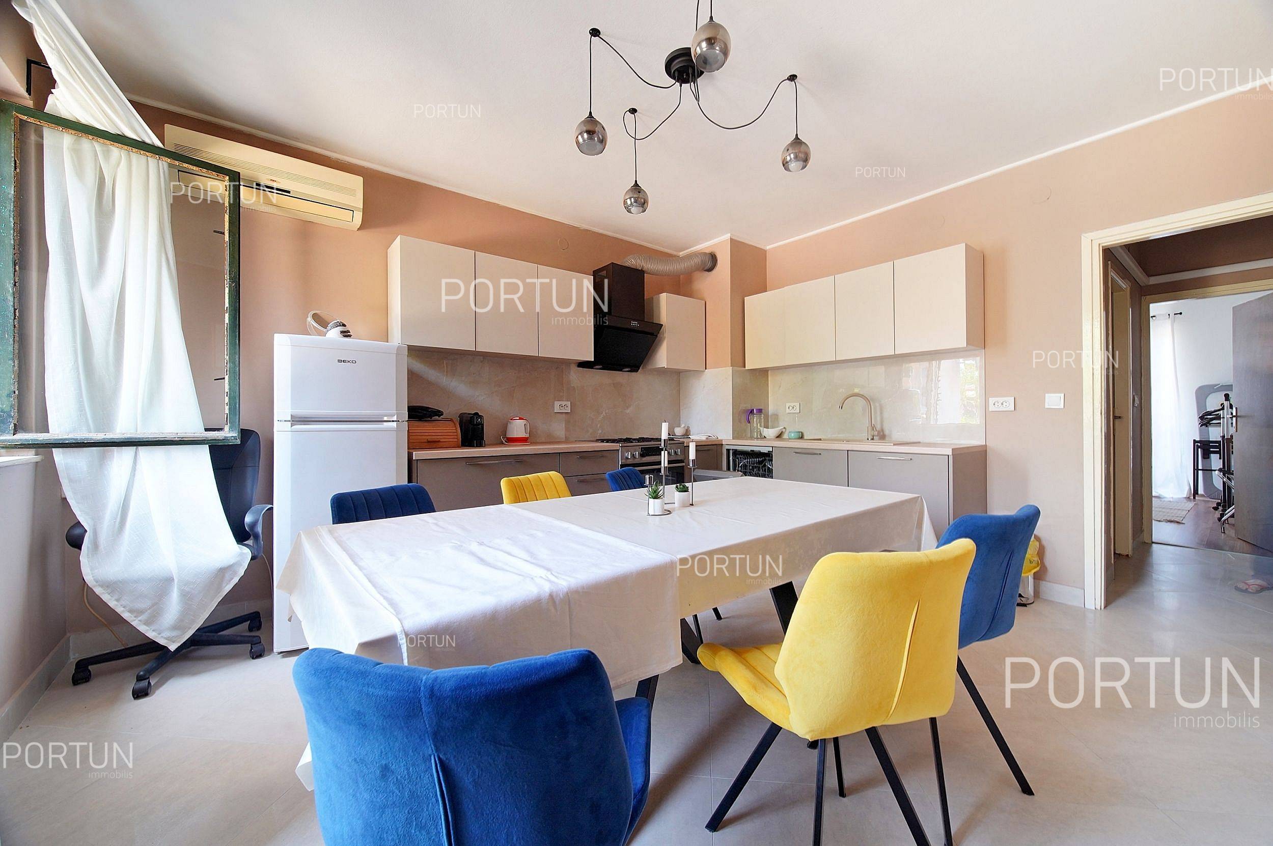 Квартира на продаж у Ровінь - 10699 - 01
