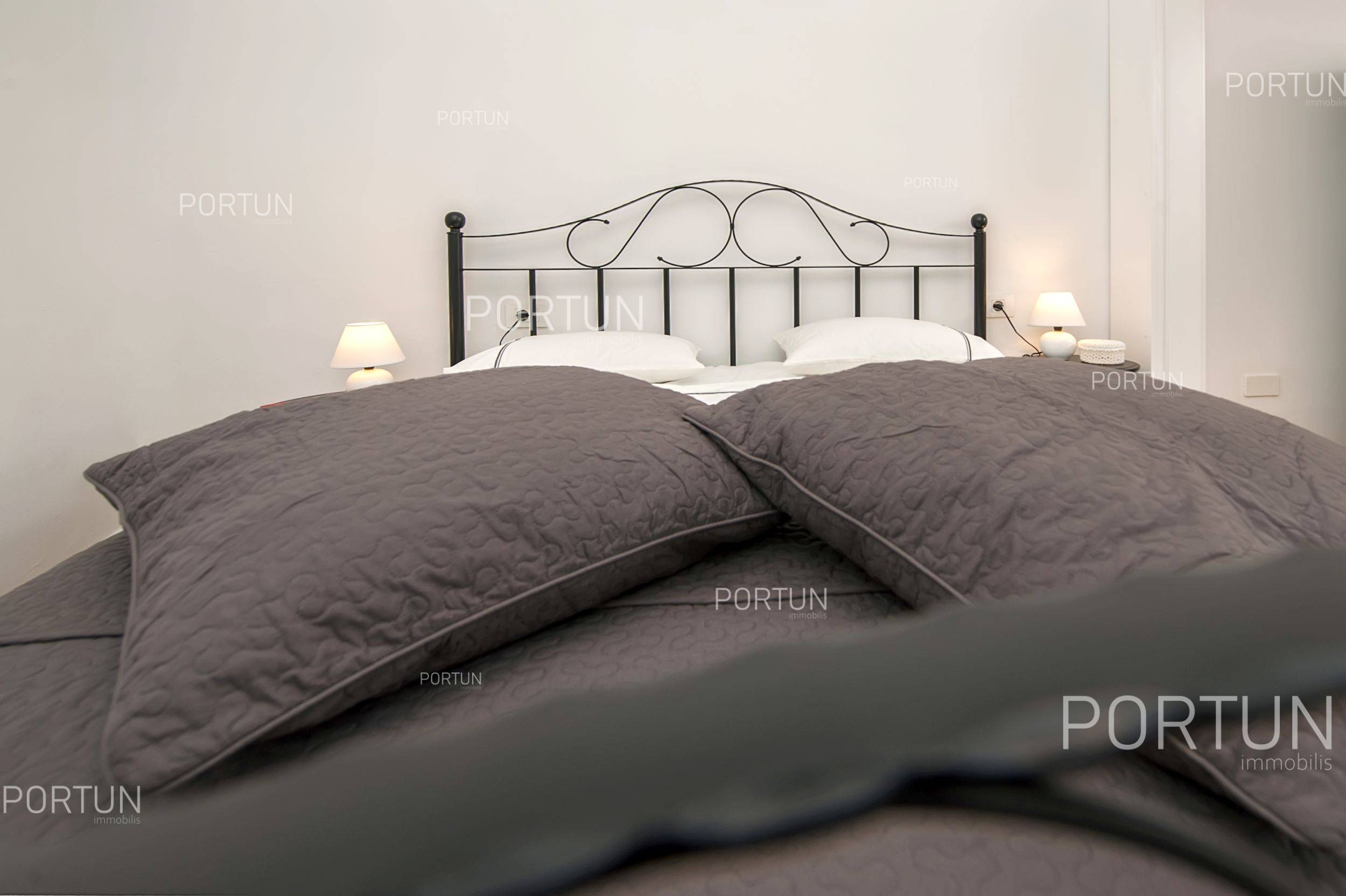 Квартира на продаж у Ровінь - 10693 - 03