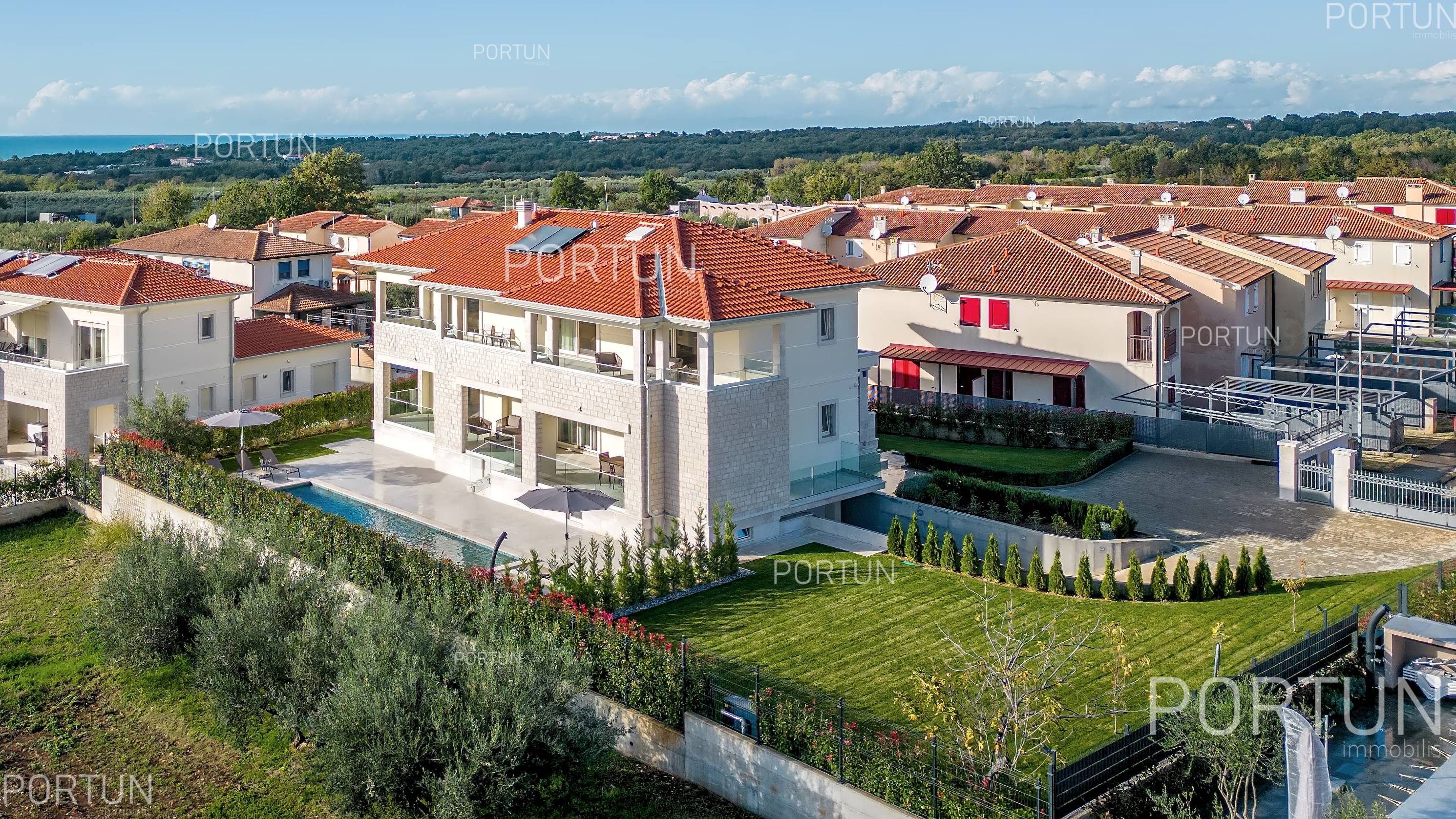 House for Sale in Poreč - 20865 - 09