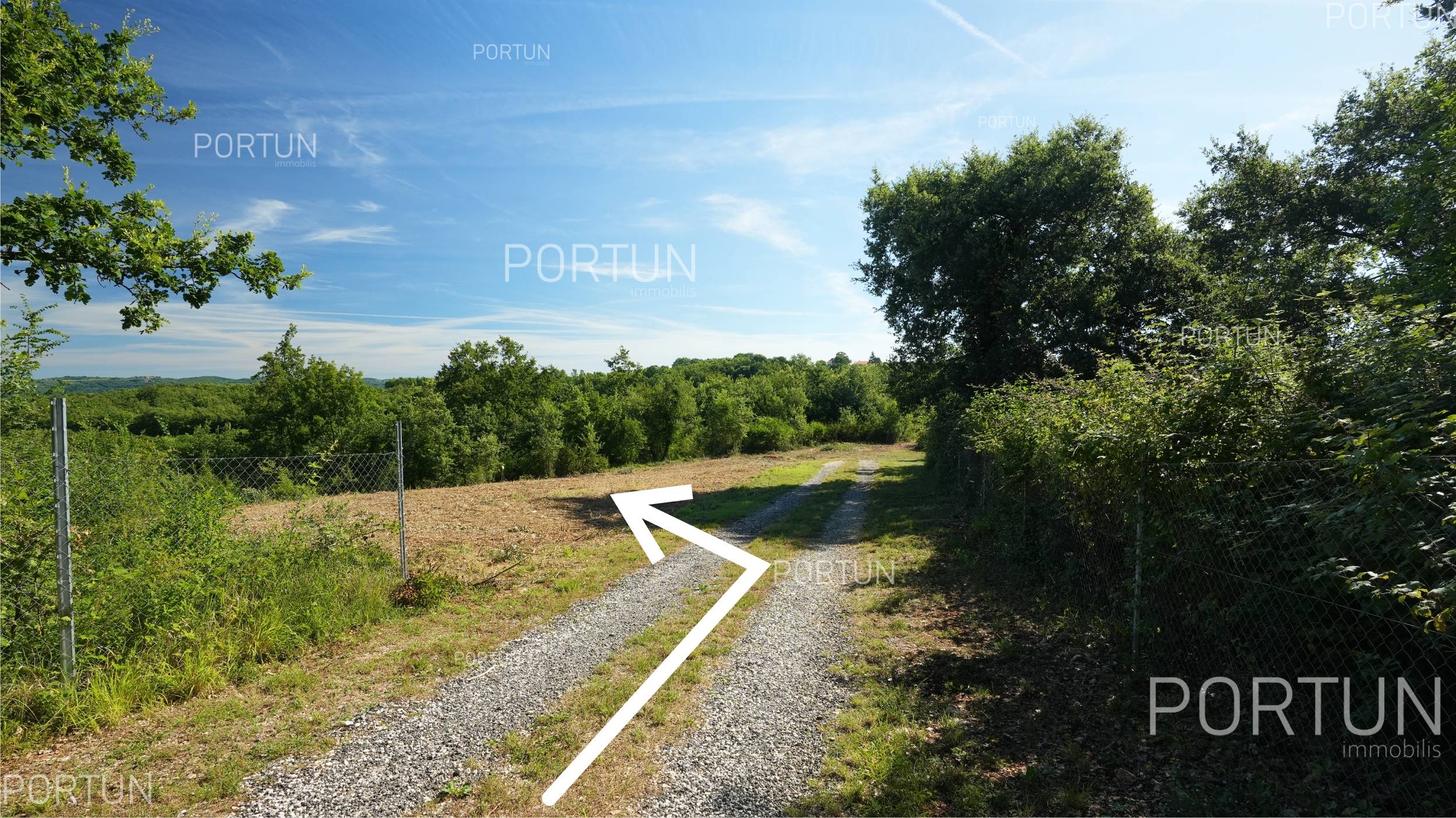 Plot of land for Sale in Vižinada - 40563 - 02