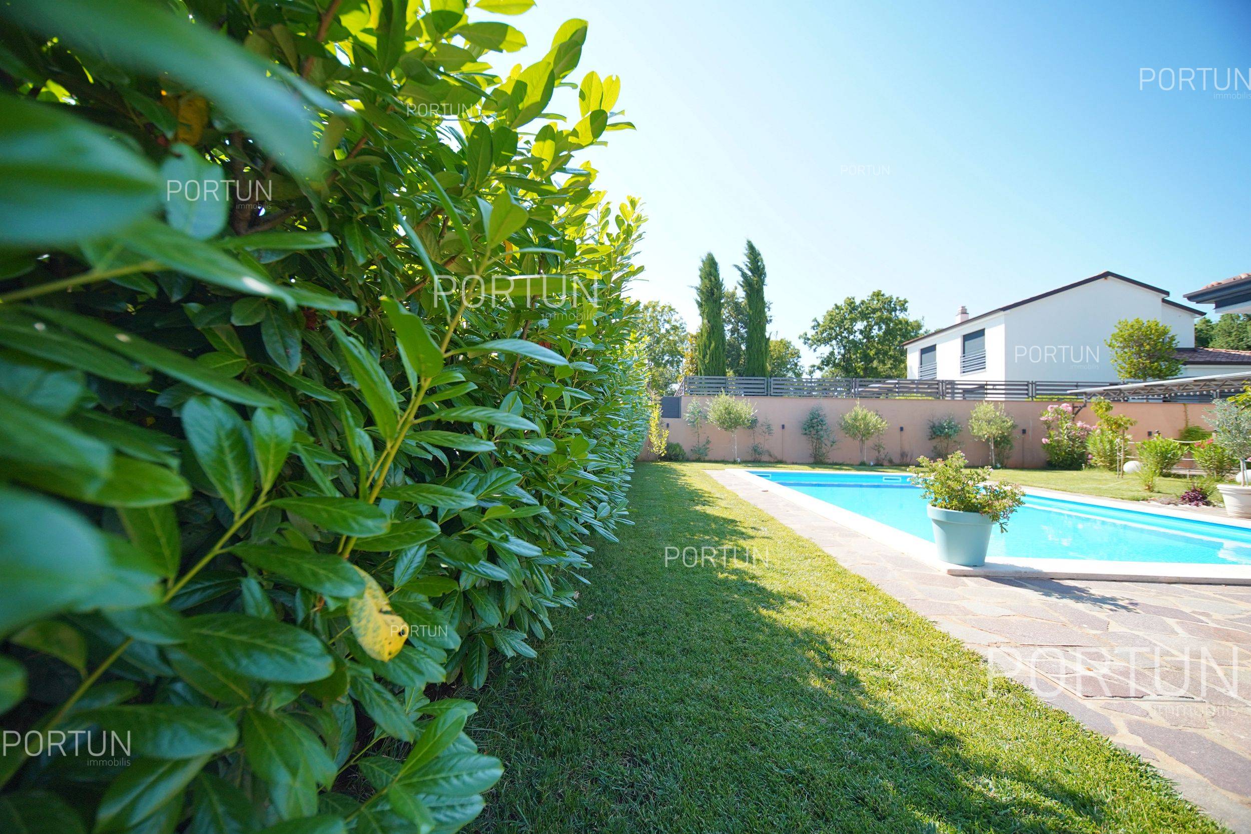 House for Sale in Rovinj - 20862 - 03