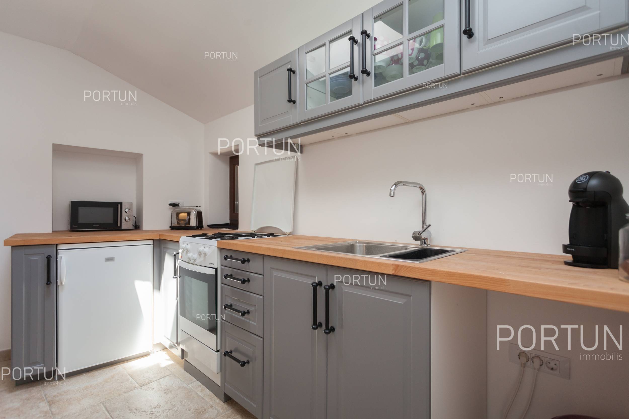 Квартира на продаж у Ровінь - 10692 - 01