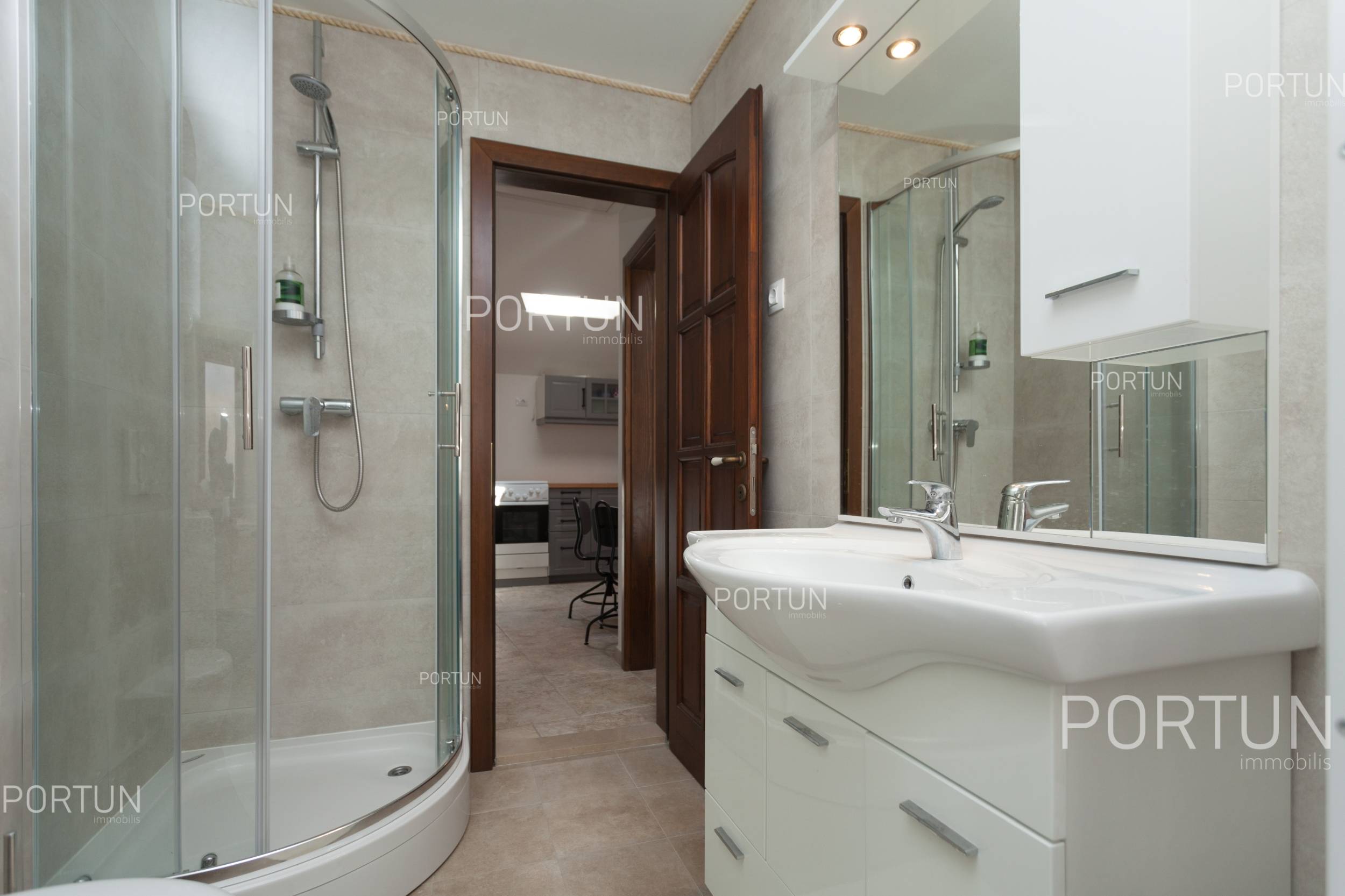 Квартира на продаж у Ровінь - 10692 - 03