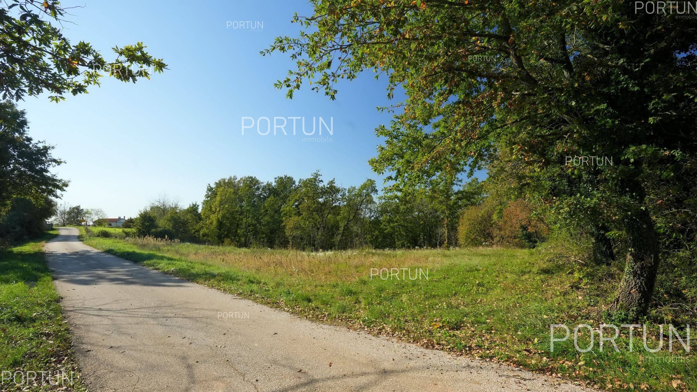 Plot of land for Sale in Žminj - 40587 - 06