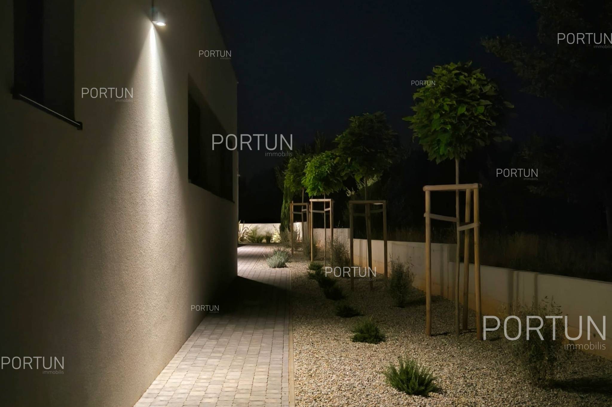 Haus zum Verkauf in  Rovinj - 20874 - 10