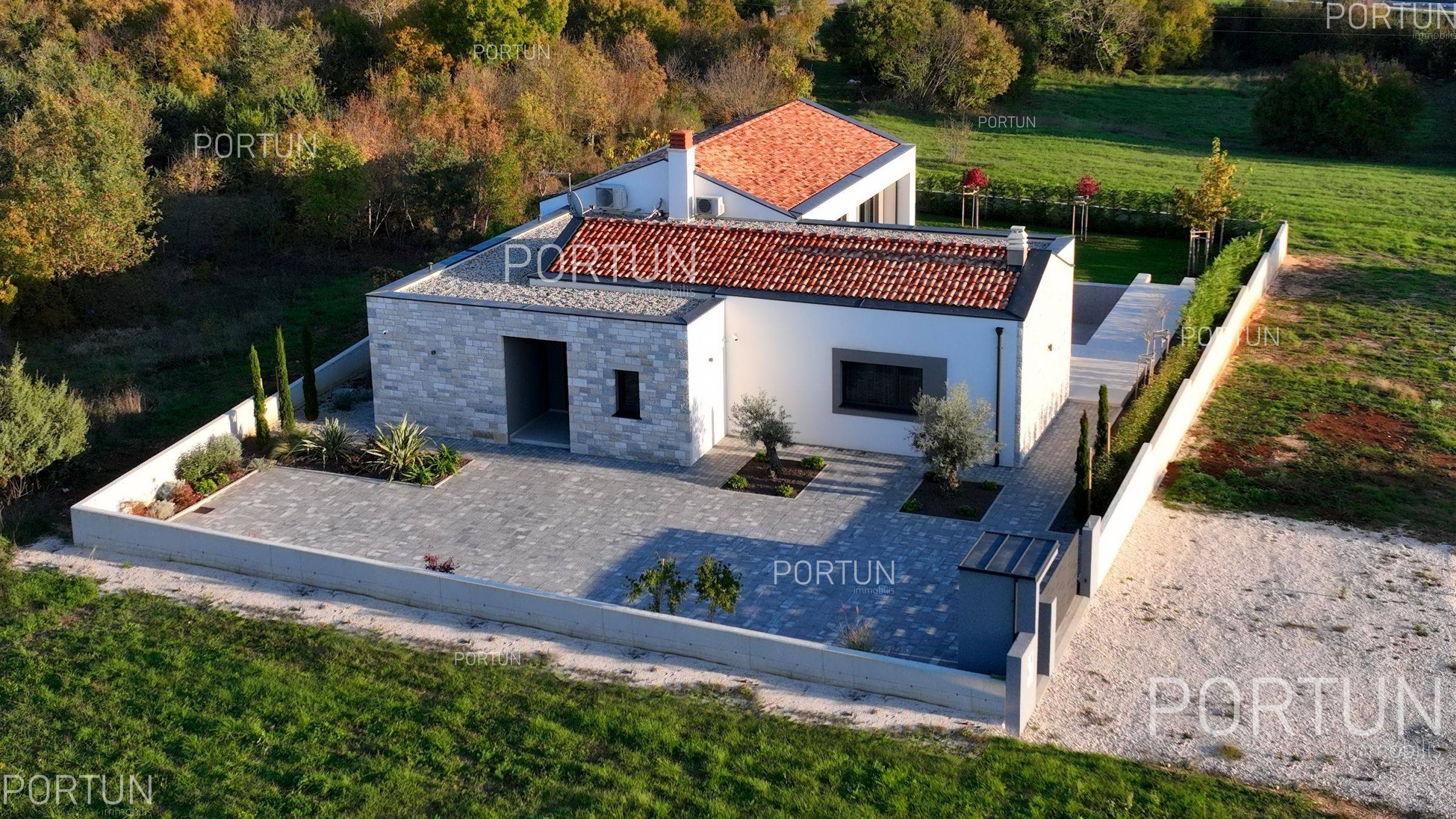 Haus zum Verkauf in  Rovinj - 20874 - 11