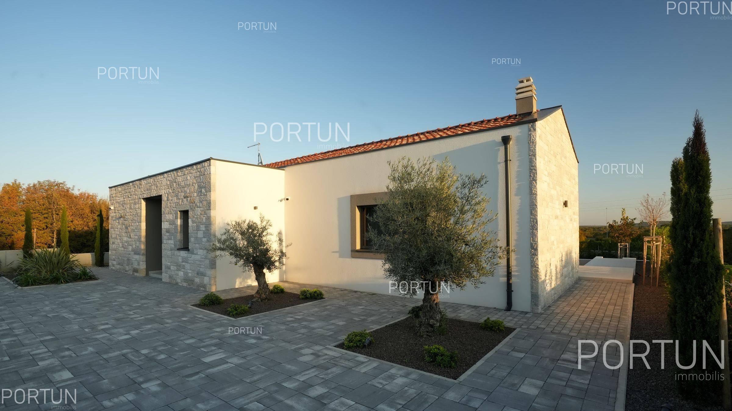 Haus zum Verkauf in  Rovinj - 20874 - 12