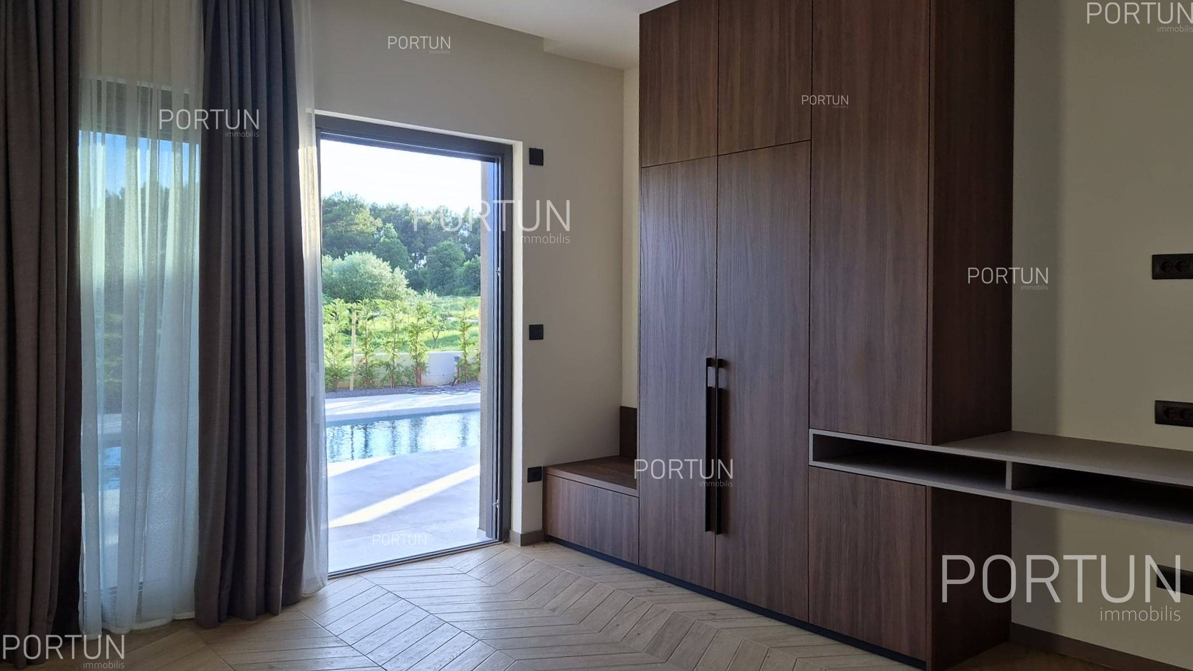 Haus zum Verkauf in  Rovinj - 20874 - 04