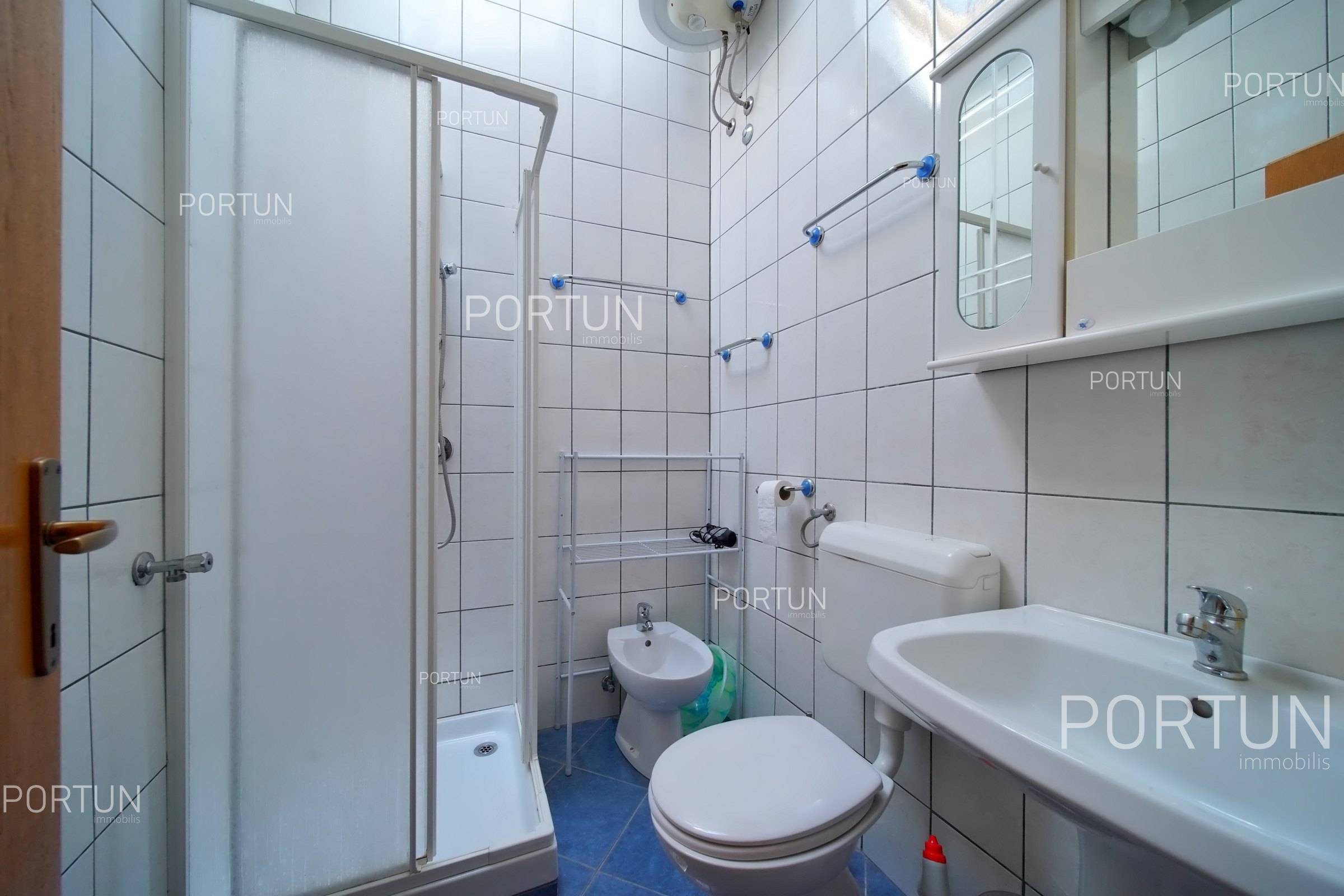 Квартира на продаж у Ровінь - 10732 - 02