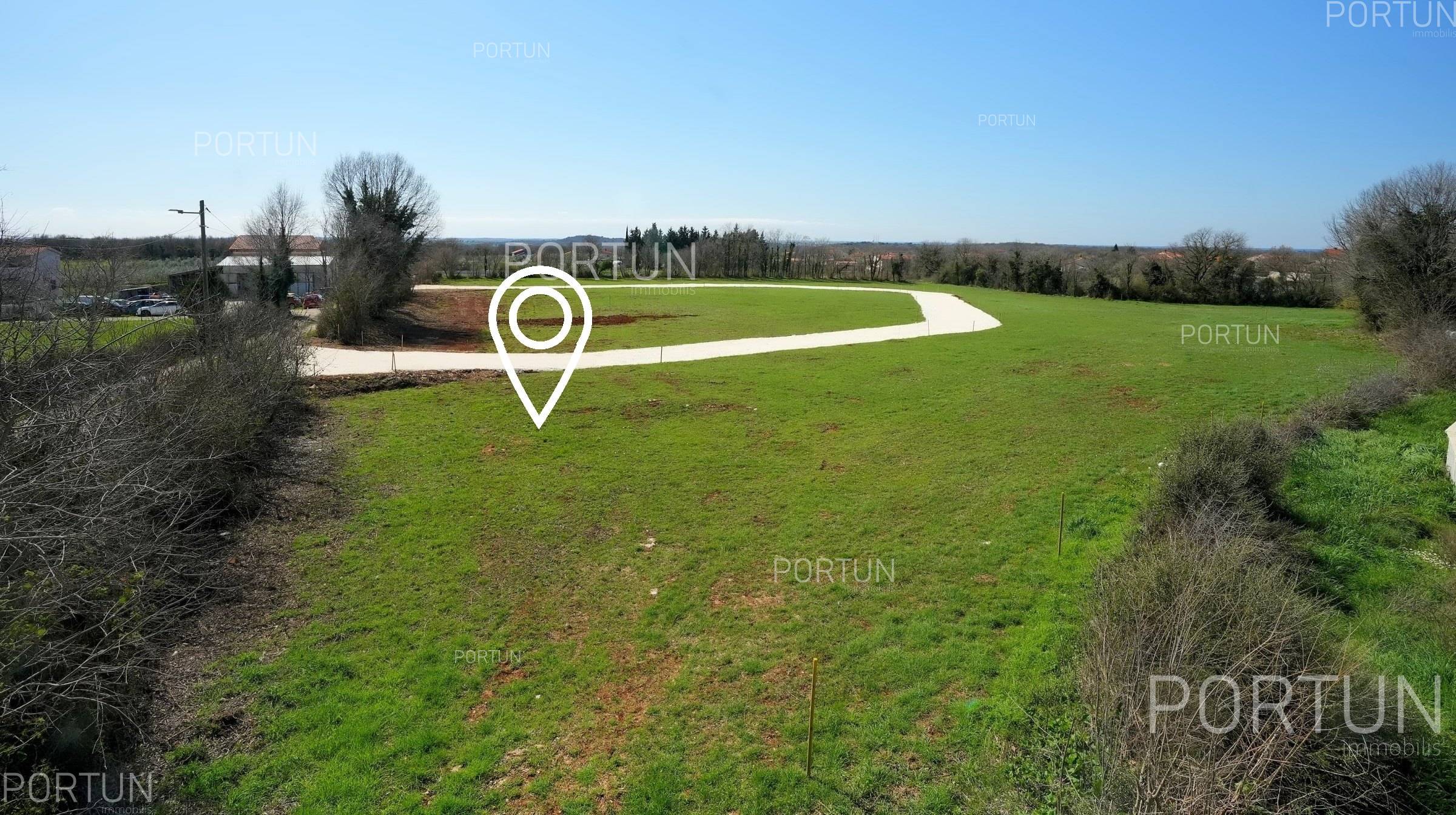 Plot of land for Sale in Marčana - 40605 - 03