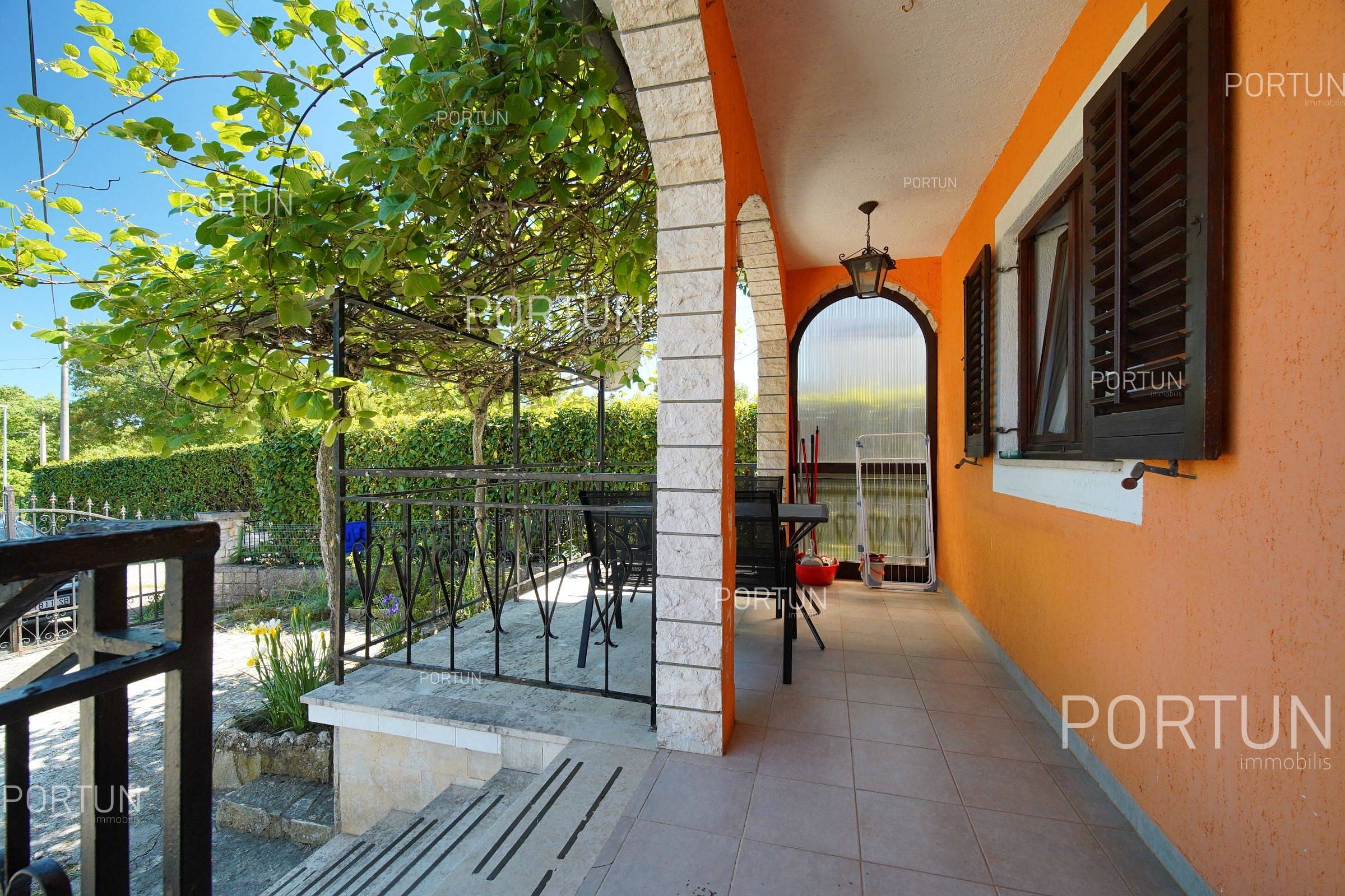 Kuća na prodaju Rovinj - 20902 - 01