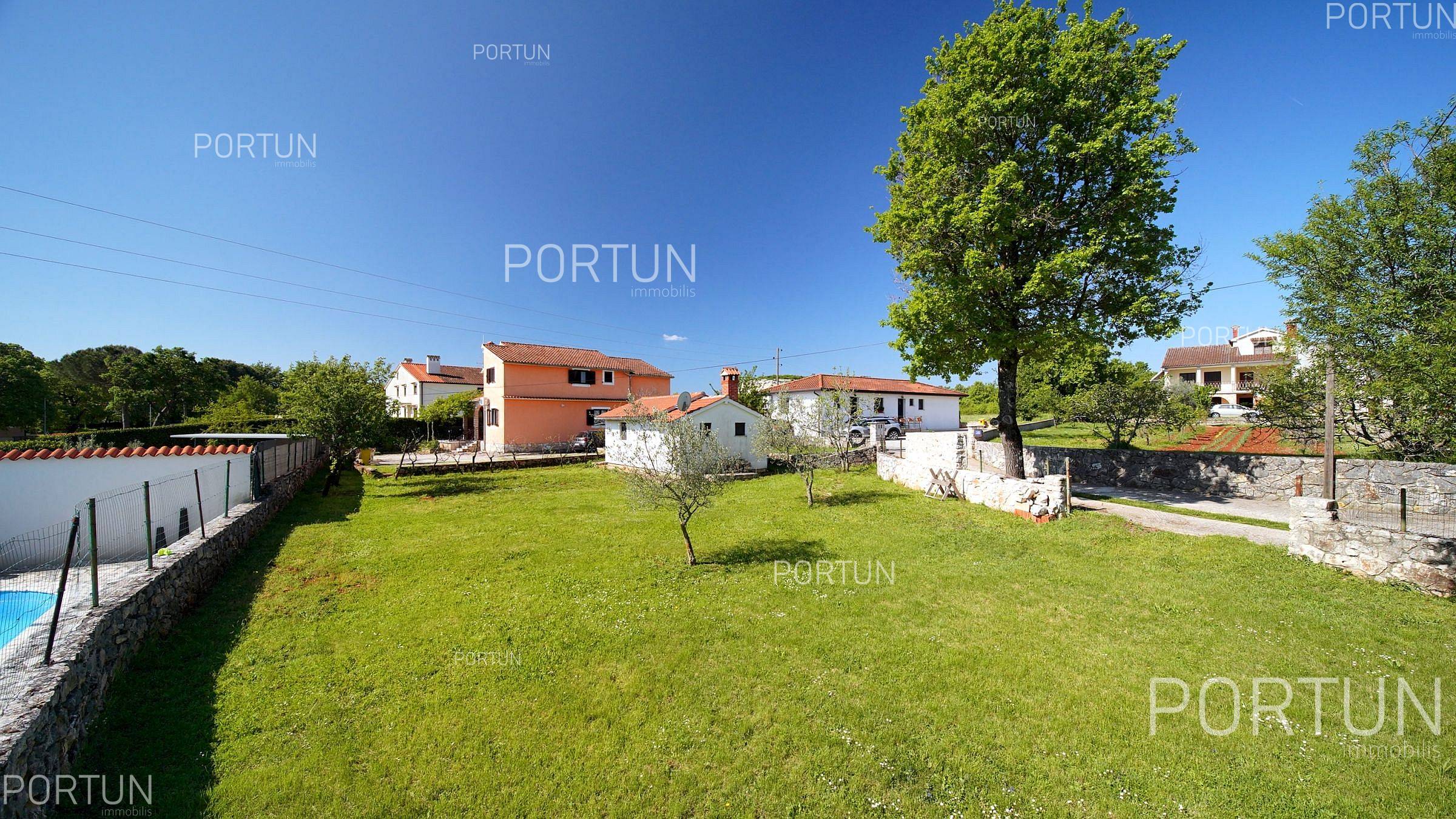 Kuća na prodaju Rovinj - 20902 - 01