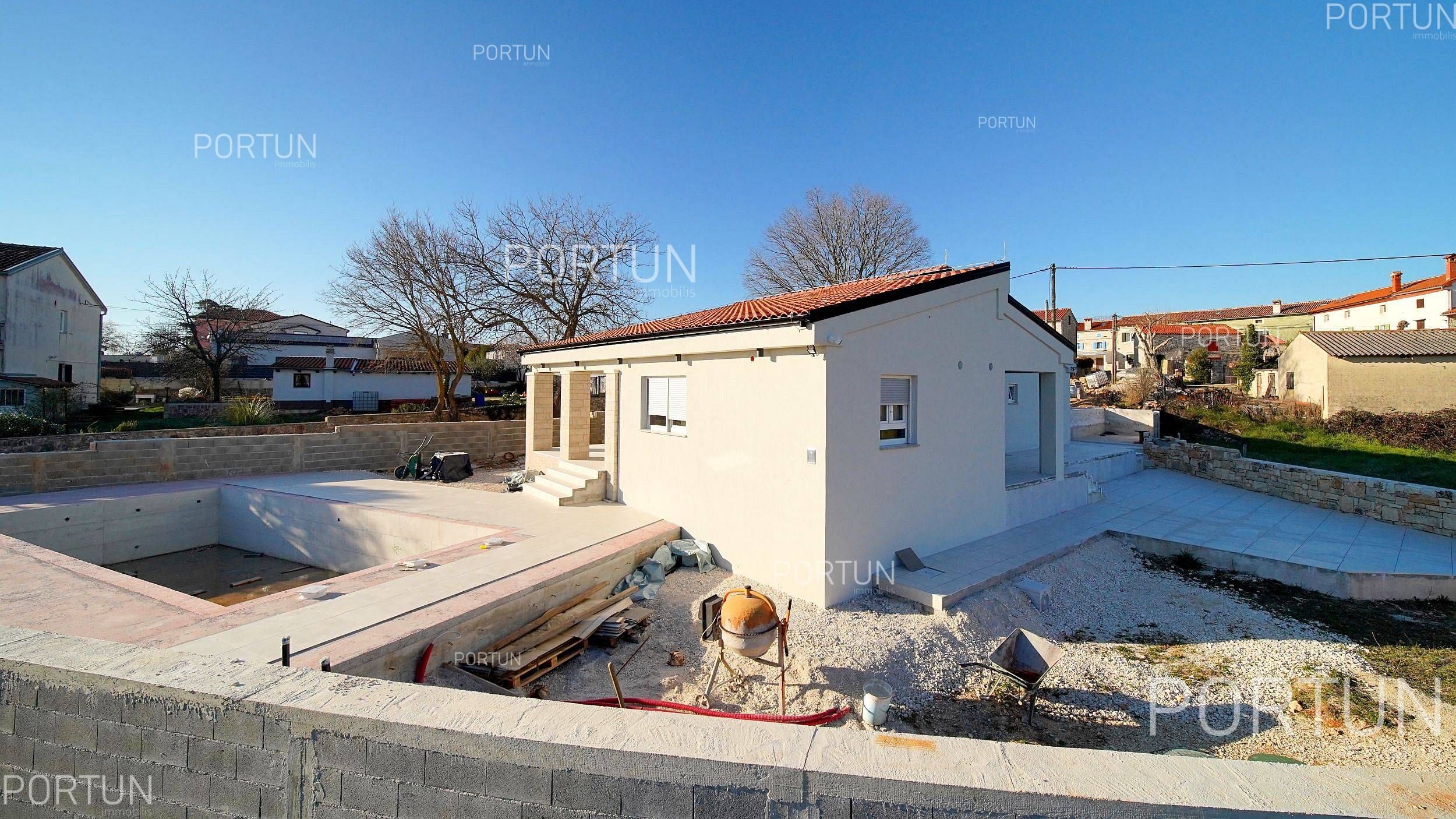Casa in vendita a Rovigno - 20888 - 02