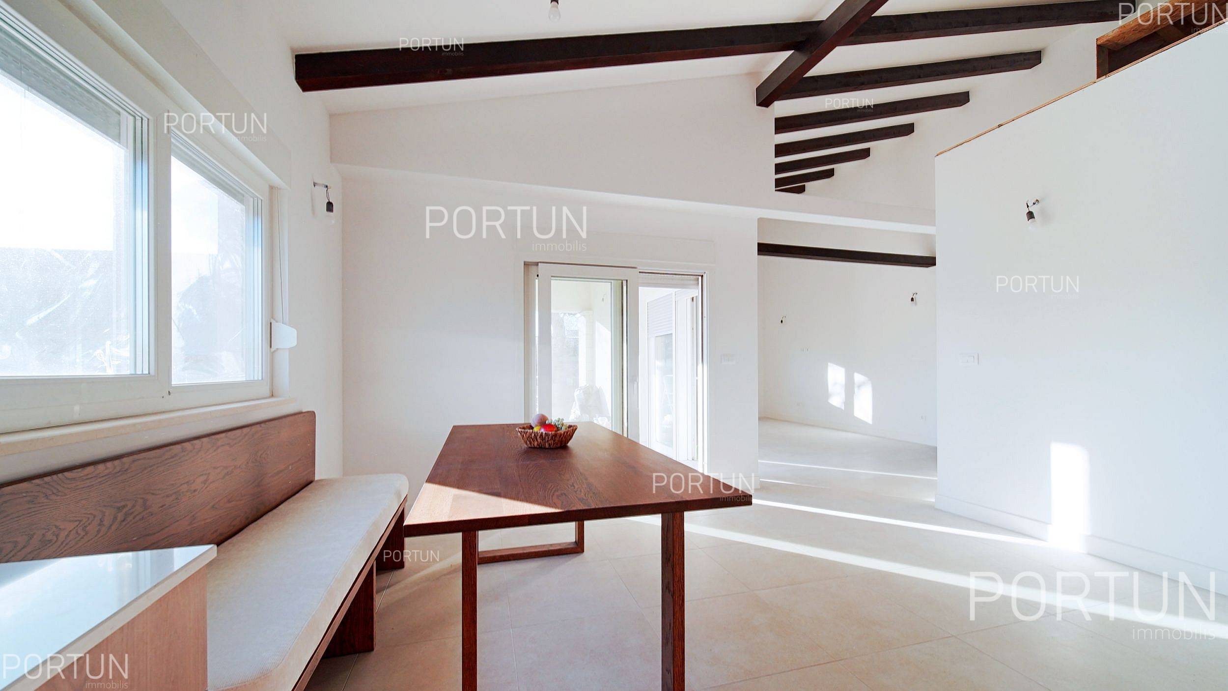 Casa in vendita a Rovigno - 20888 - 01