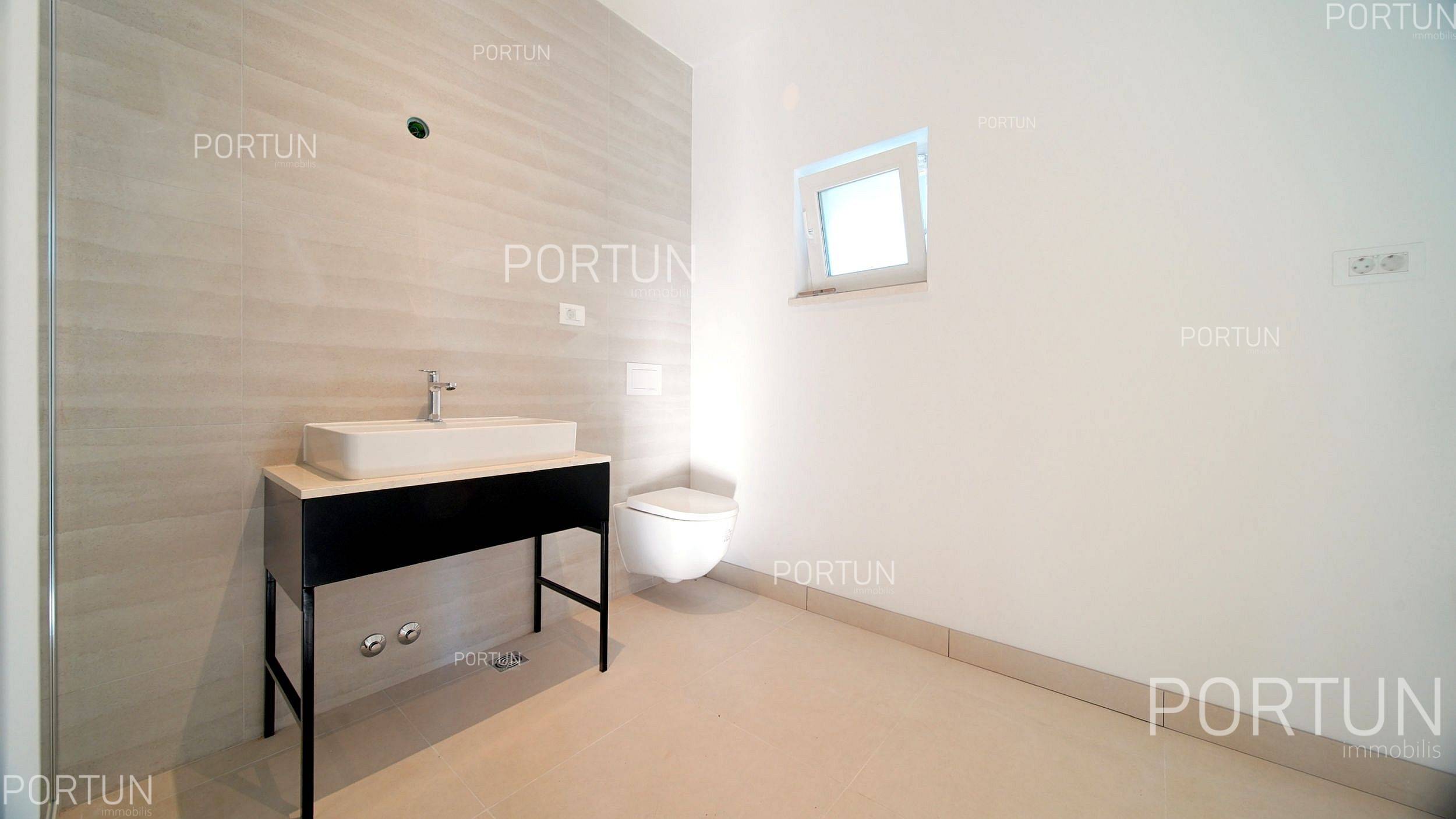 Casa in vendita a Rovigno - 20888 - 09