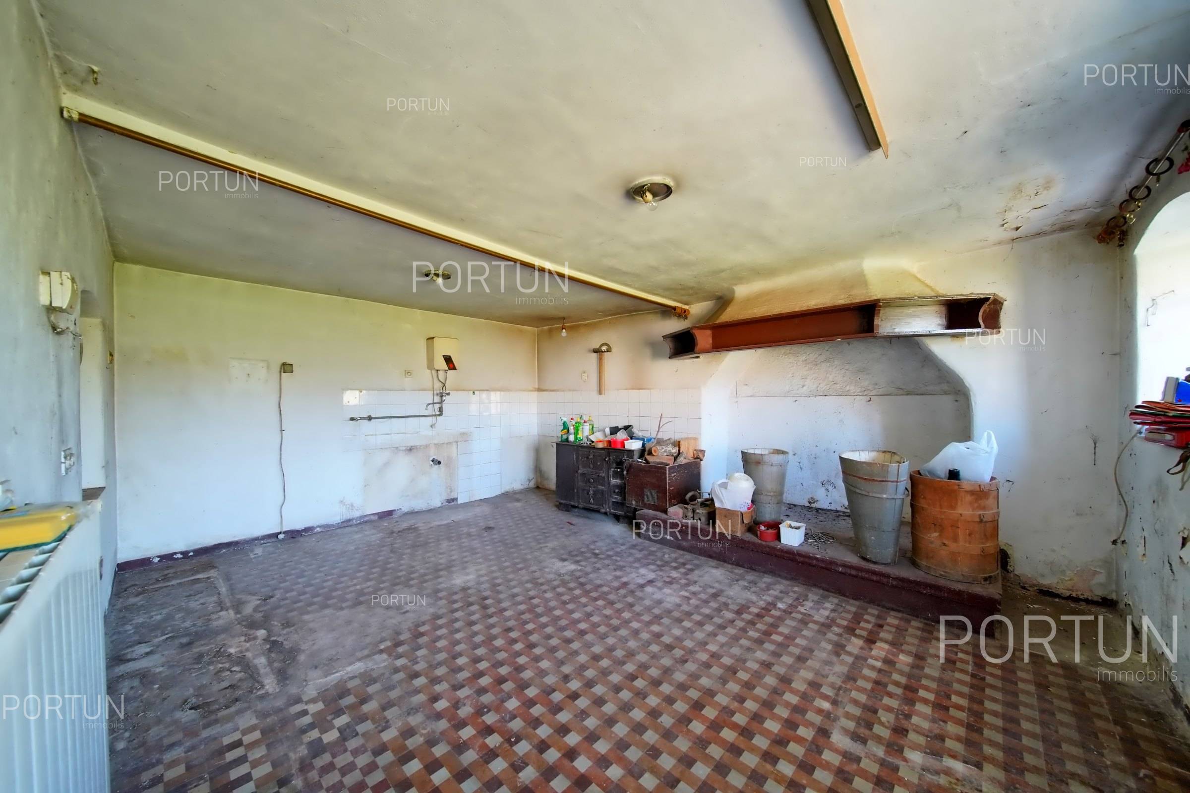 House for Sale in Kršan - 20898 - 12