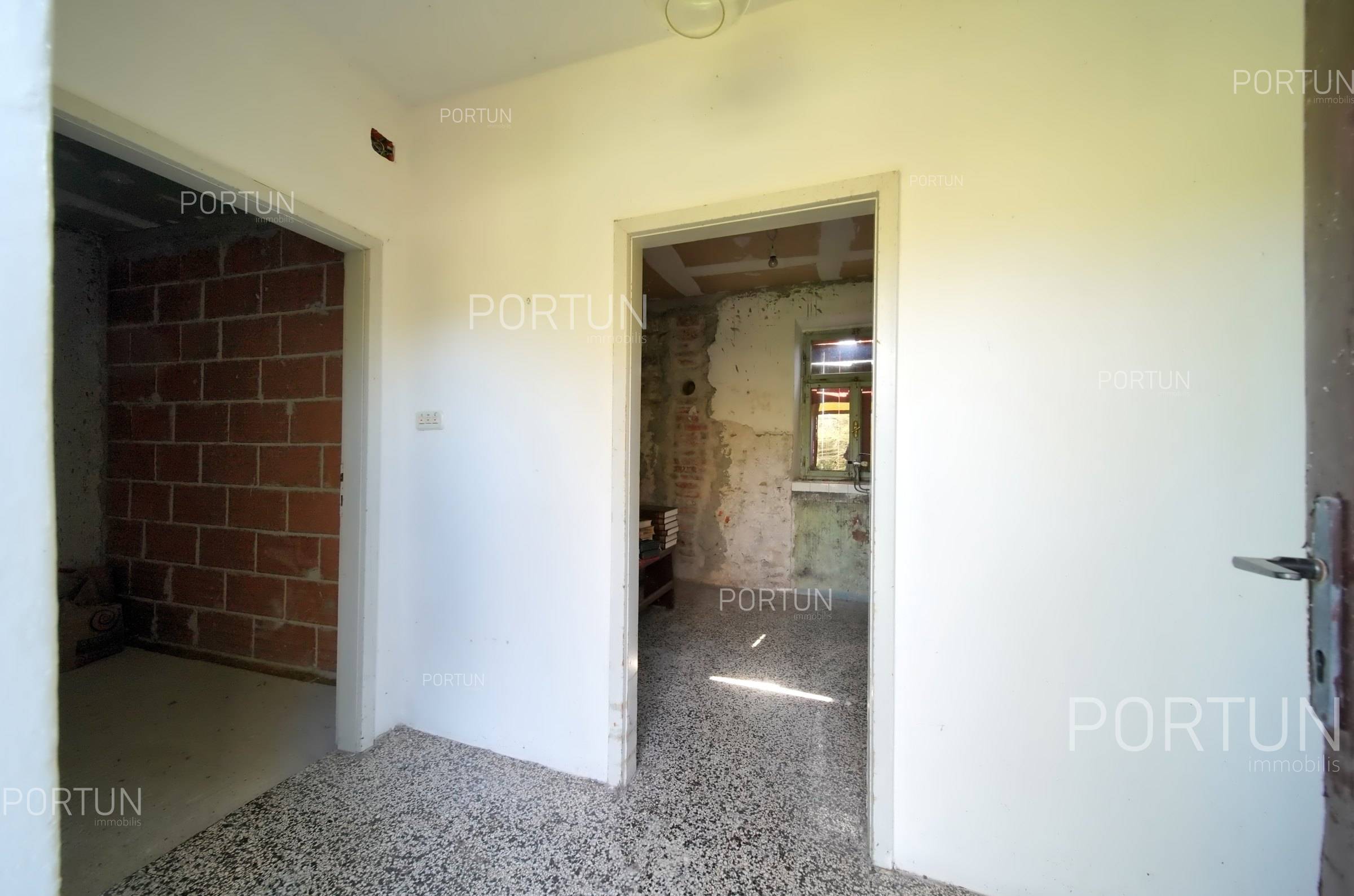 House for Sale in Kršan - 20898 - 04