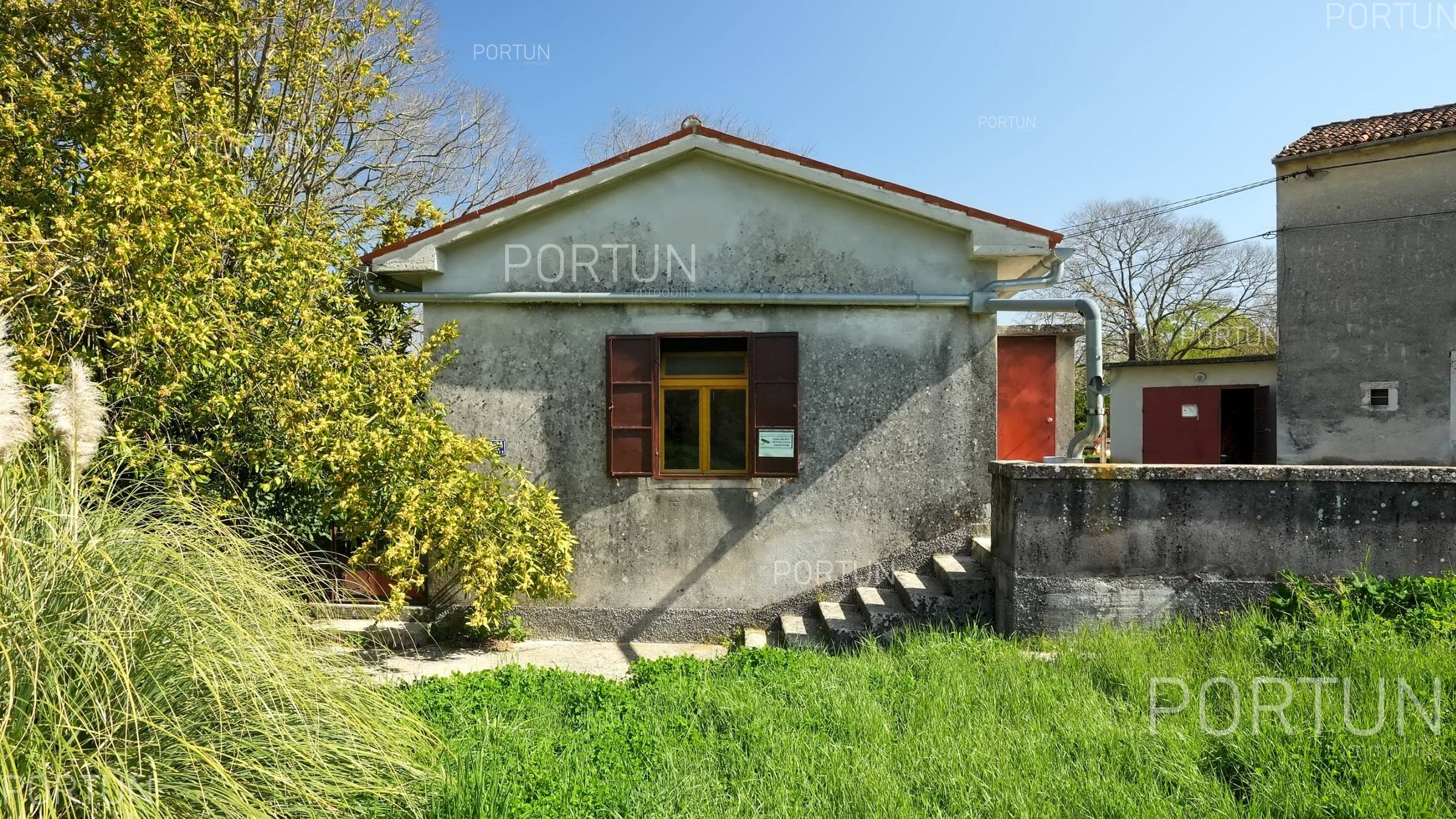 House for Sale in Kršan - 20898 - 02