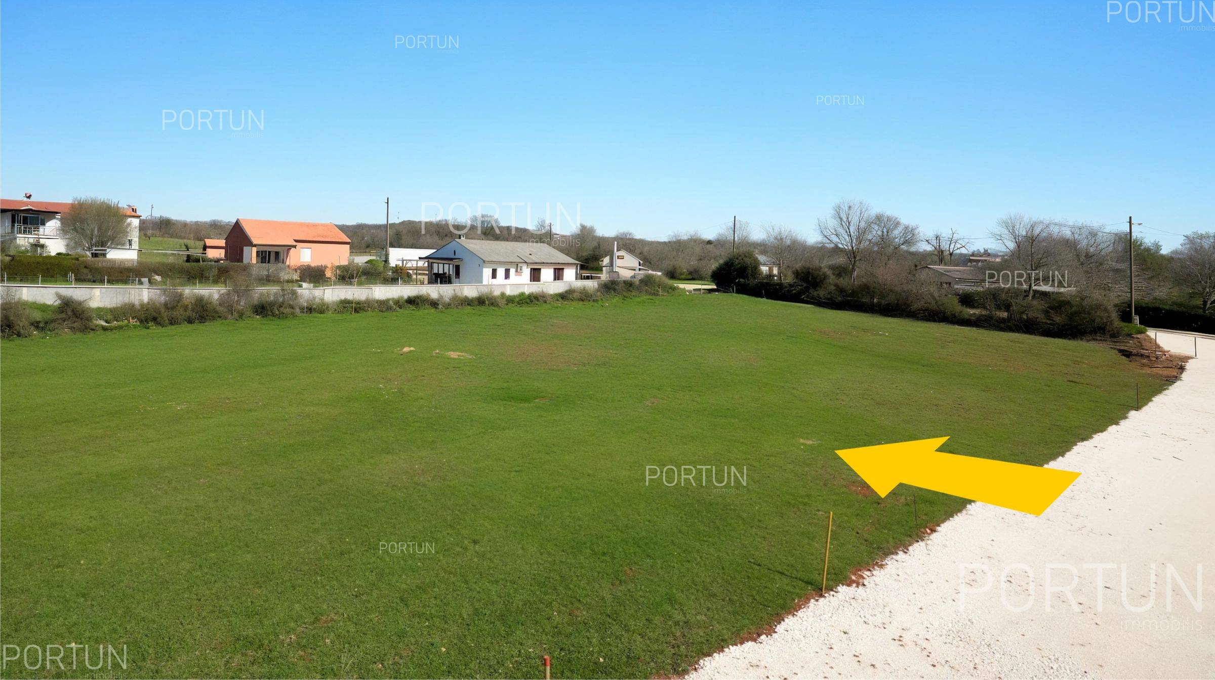 Plot of land for Sale in Marčana - 40606 - 03
