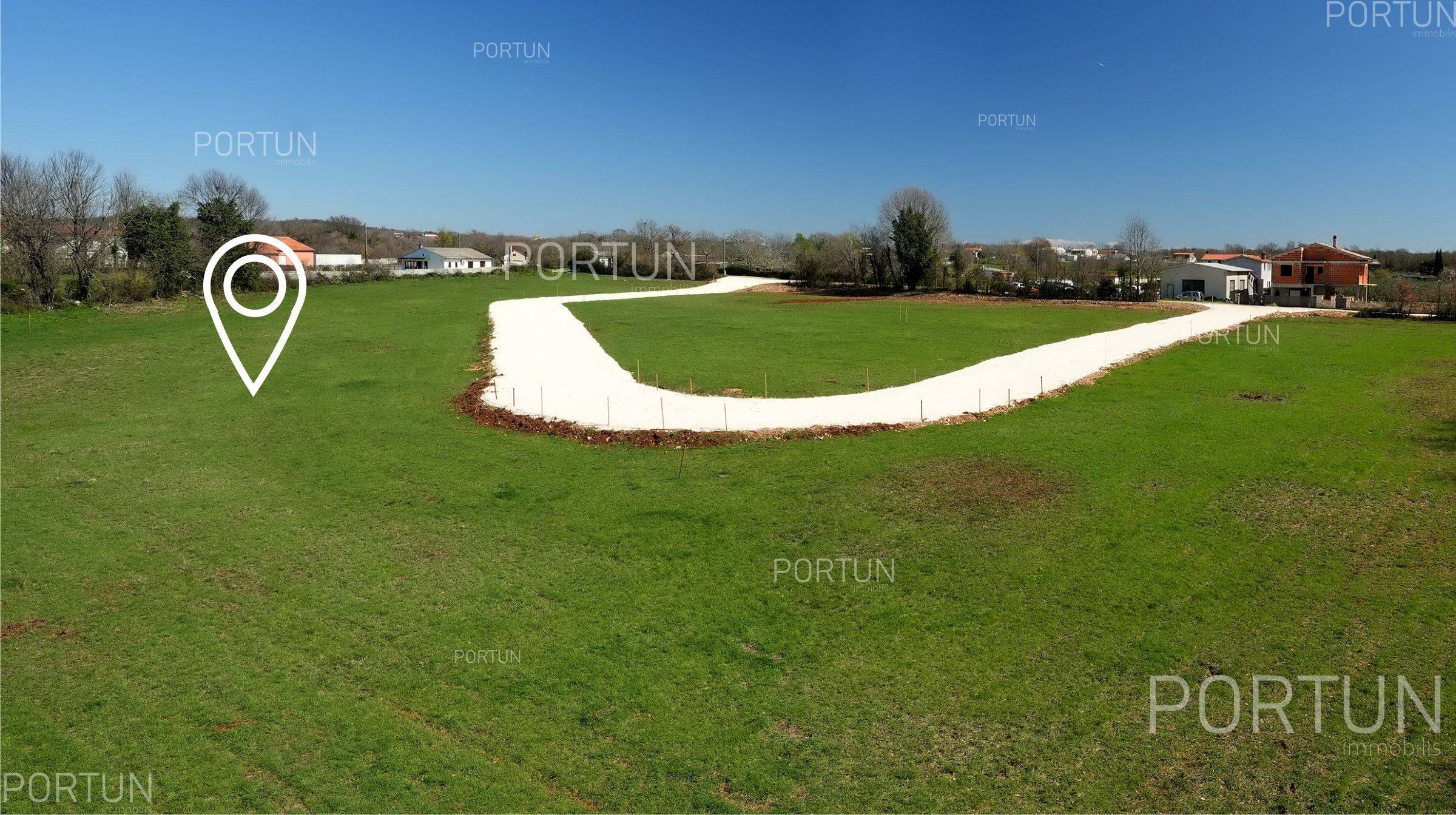 Plot of land for Sale in Marčana - 40609 - 03