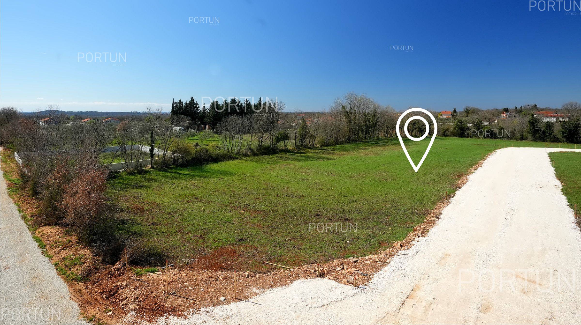 Plot of land for Sale in Marčana - 40615 - 03