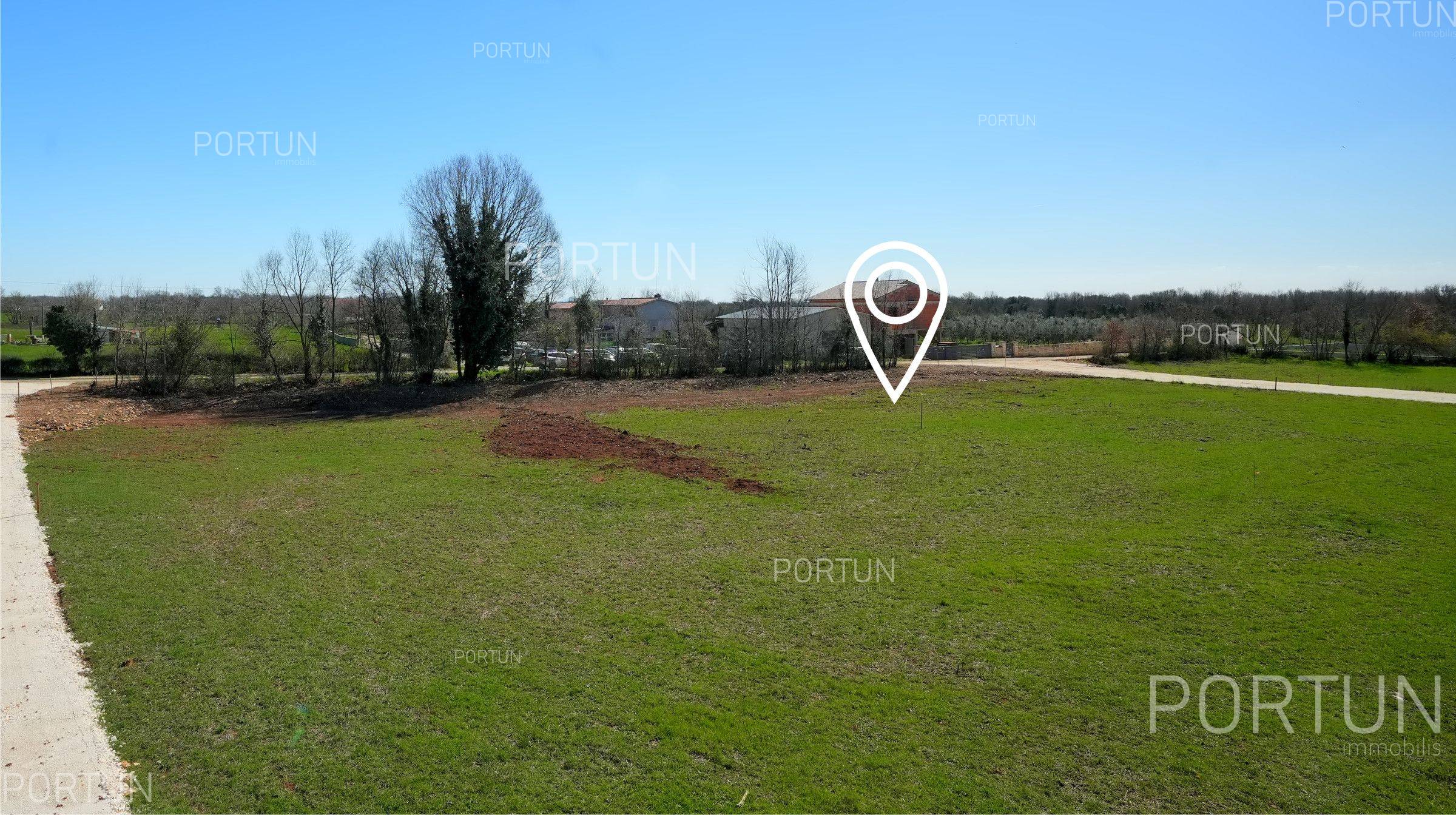 Plot of land for Sale in Marčana - 40617 - 03